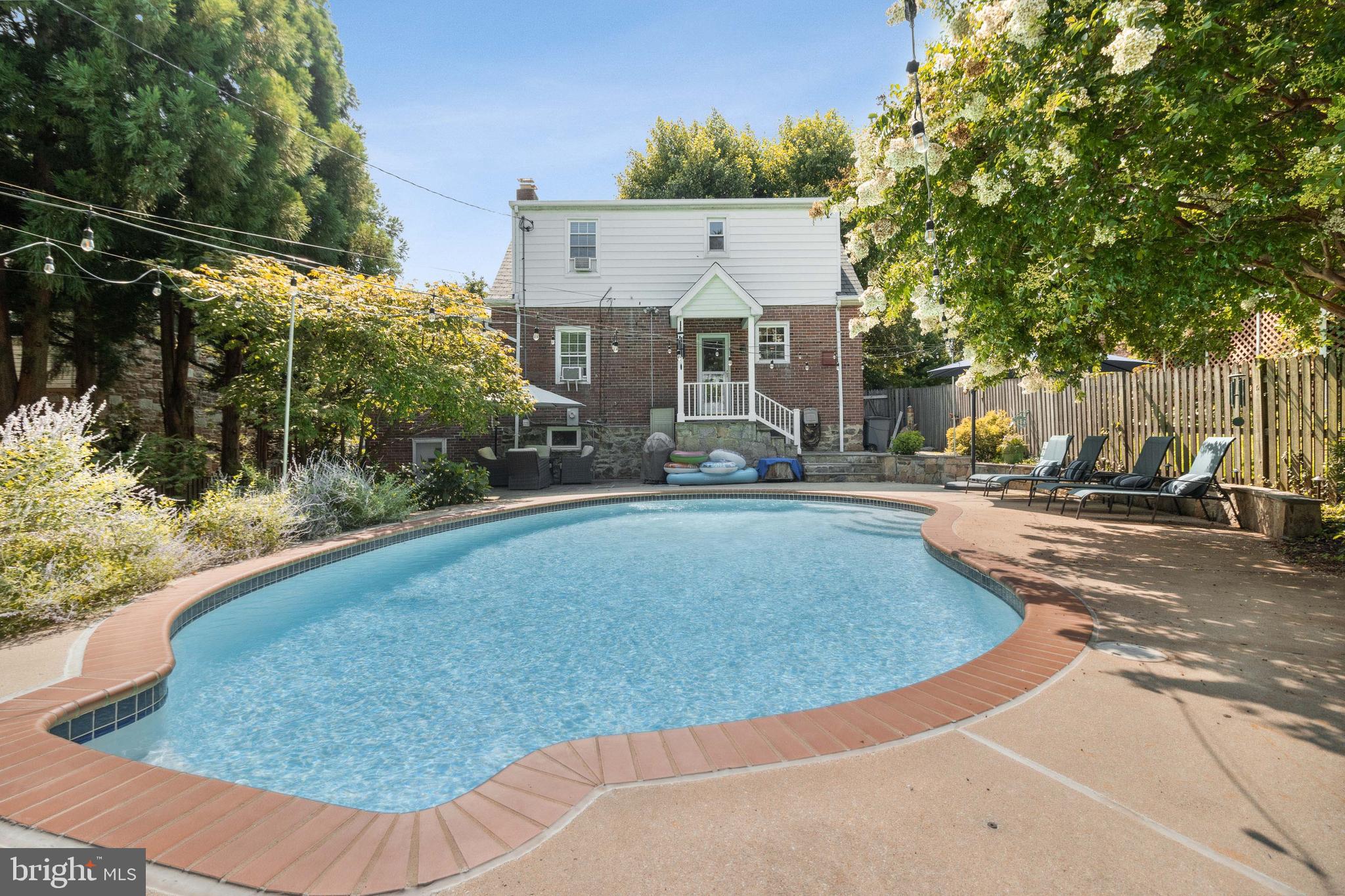 HOLMEHURST - Residential