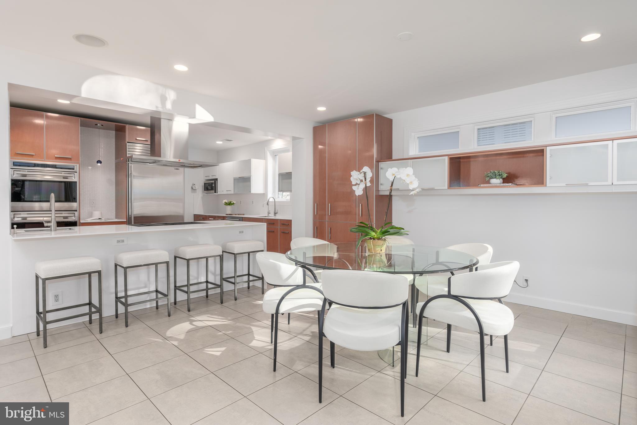 NORTH CLEVELAND PARK - Residential