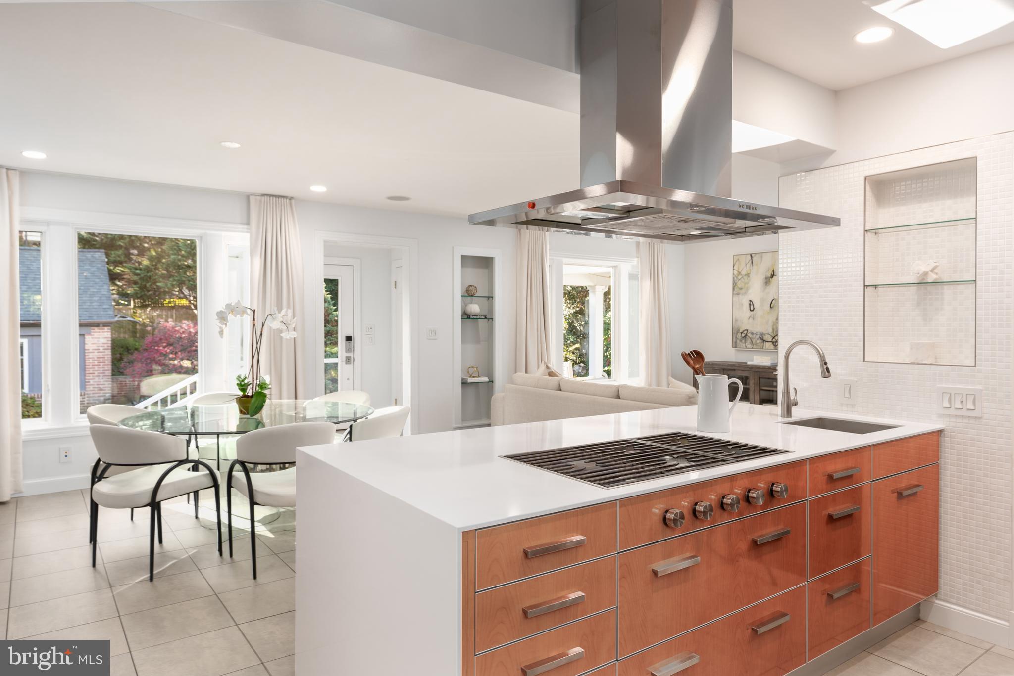 NORTH CLEVELAND PARK - Residential