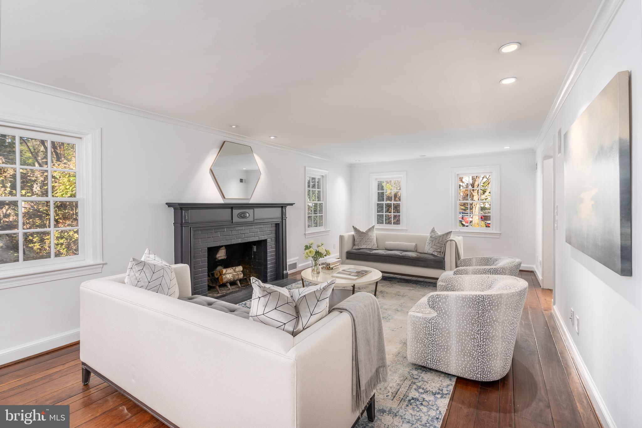 NORTH CLEVELAND PARK - Residential