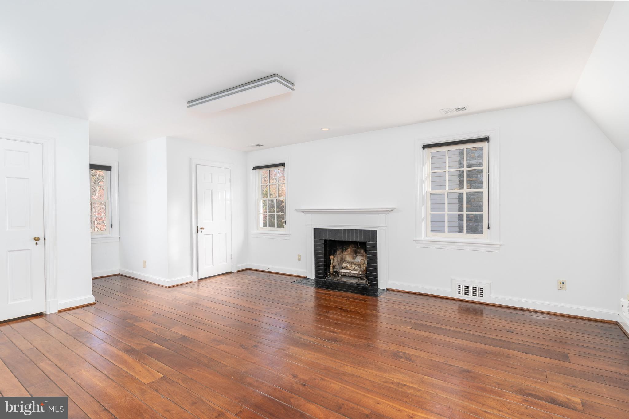 NORTH CLEVELAND PARK - Residential
