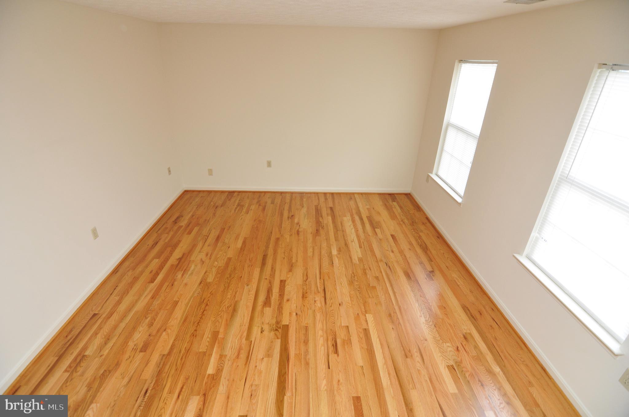 HUNTINGTON MEADOWS - Residential Lease