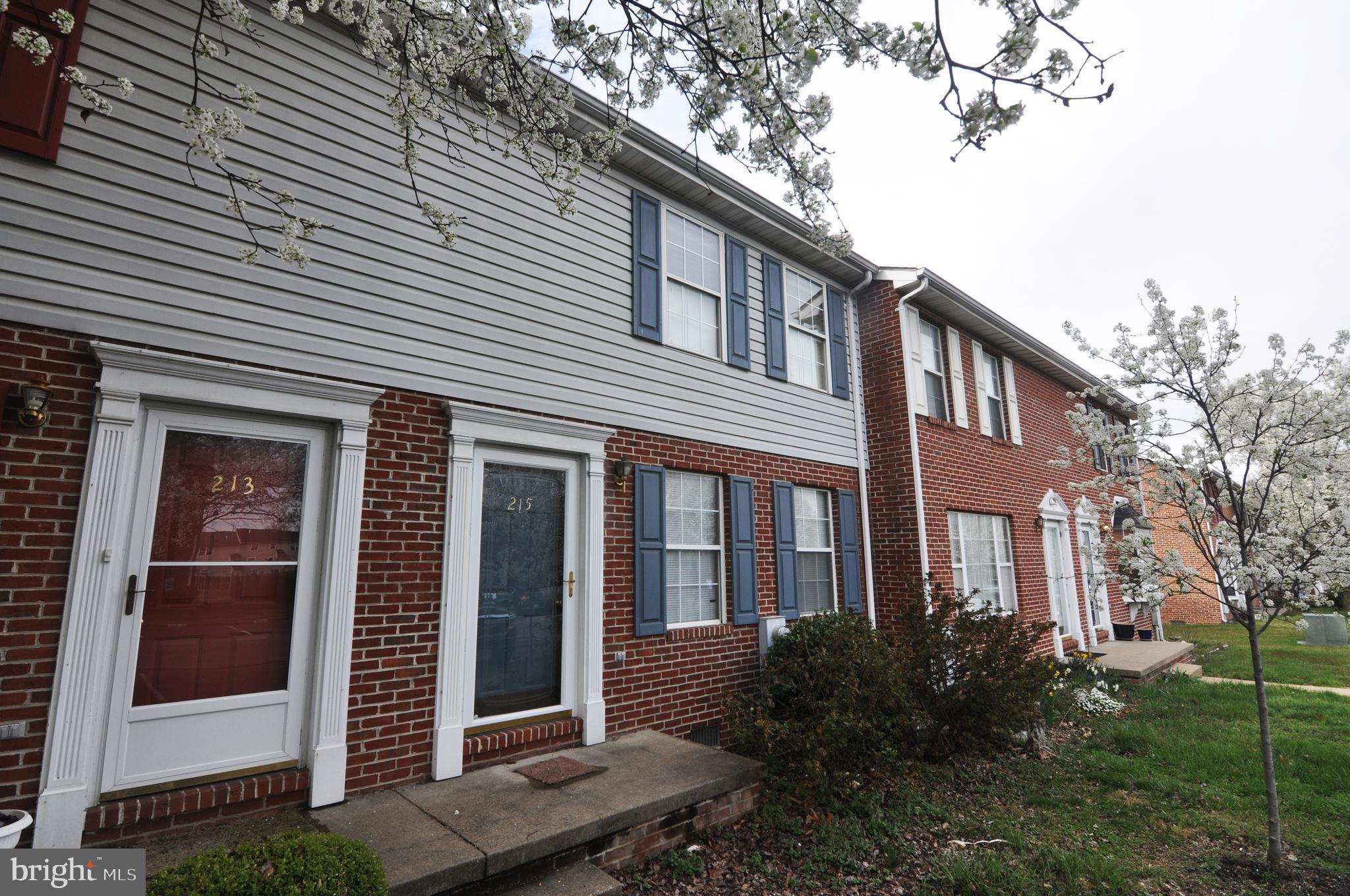 HUNTINGTON MEADOWS - Residential Lease