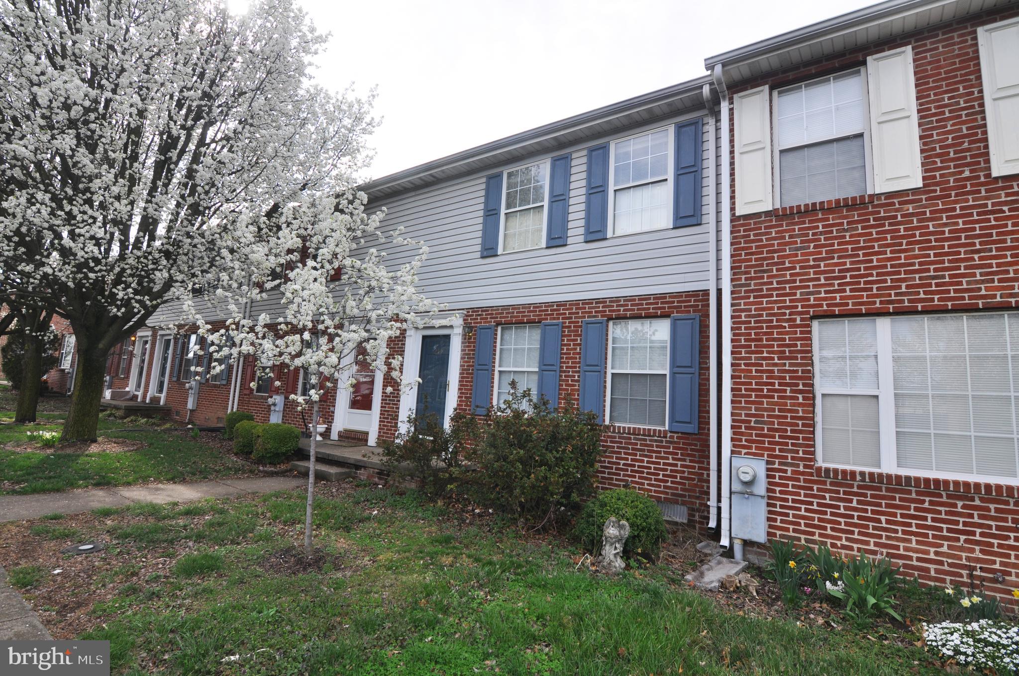 HUNTINGTON MEADOWS - Residential Lease