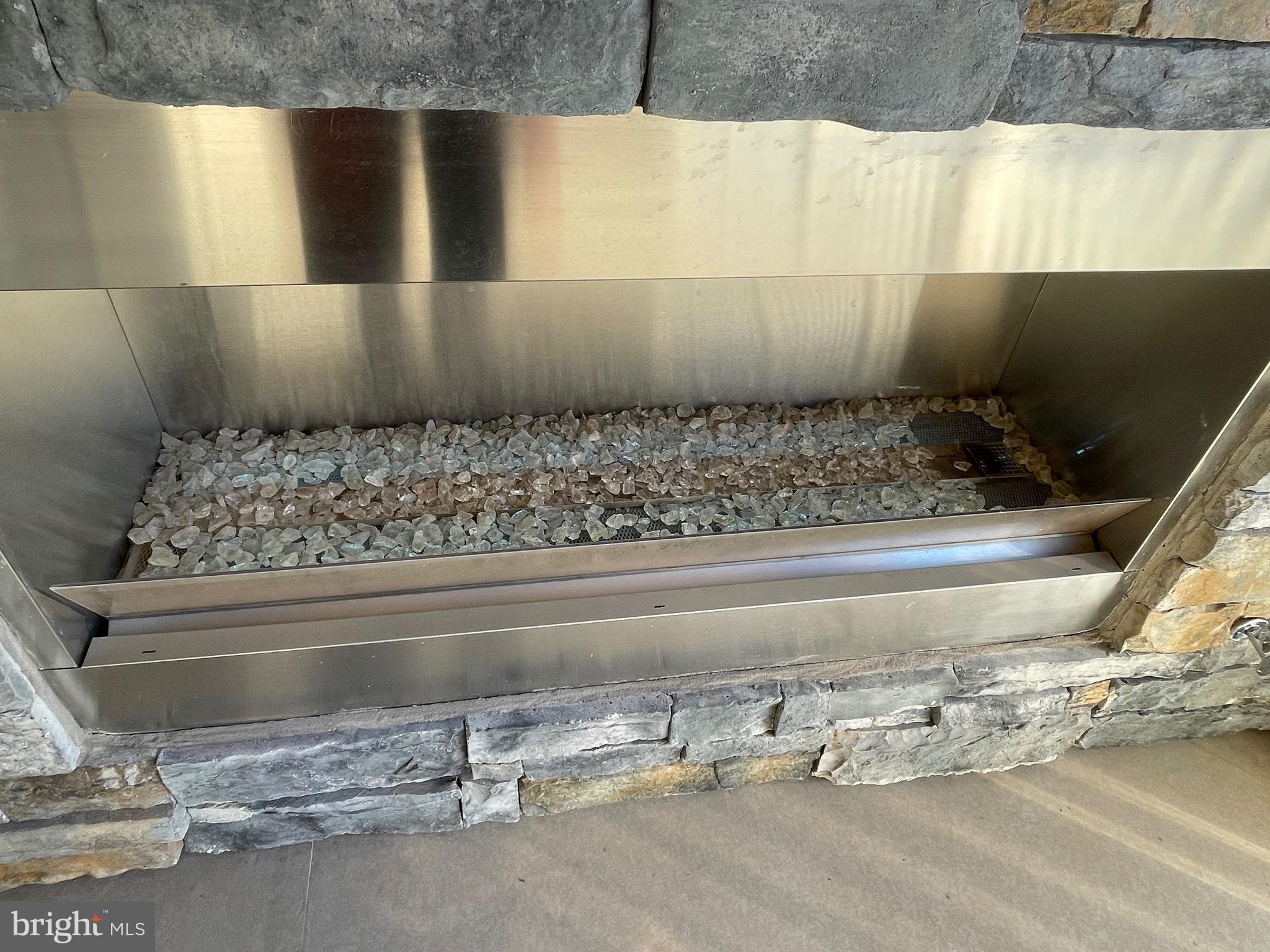 ARCOLA TOWN CENTER CONDO - Residential Lease