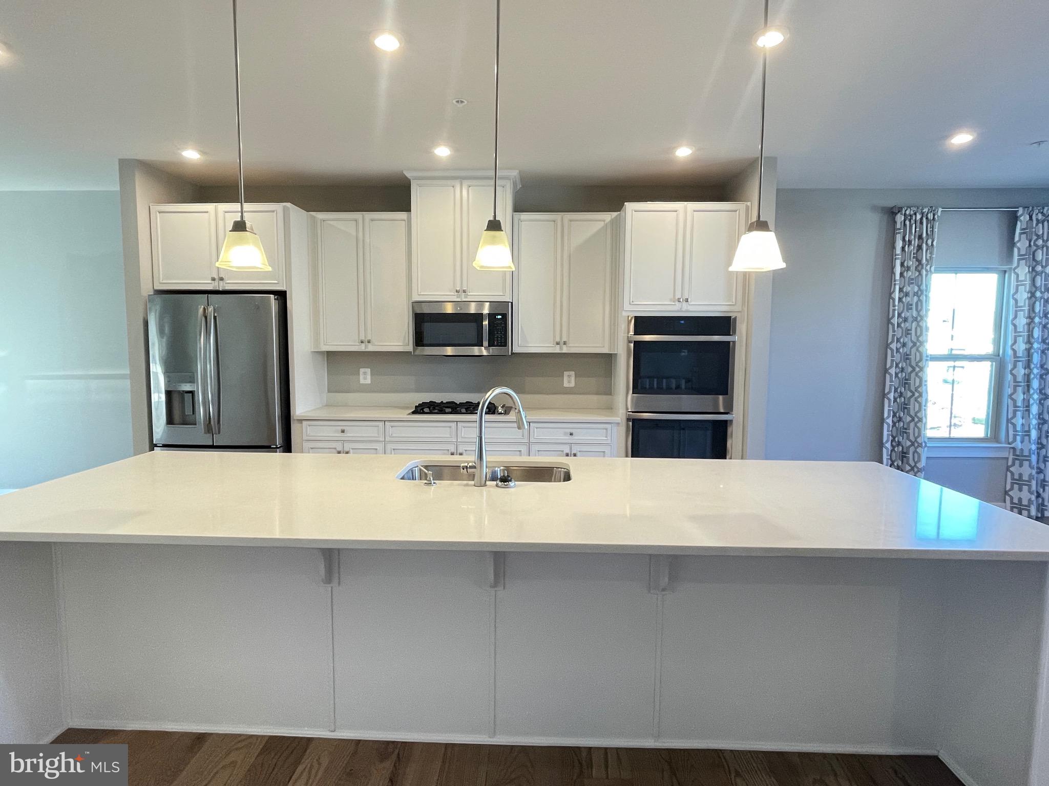 ARCOLA TOWN CENTER CONDO - Residential Lease