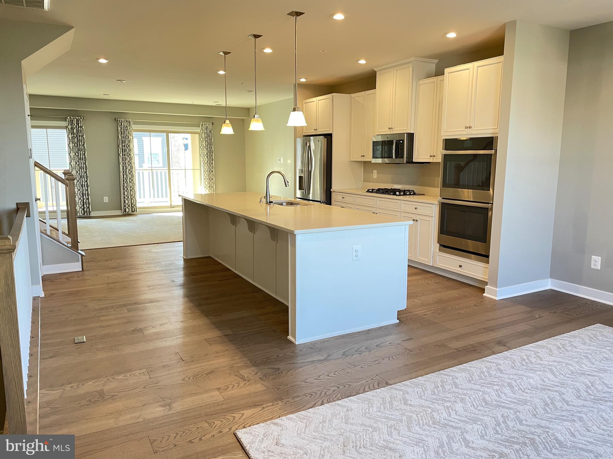 ARCOLA TOWN CENTER CONDO - Residential Lease