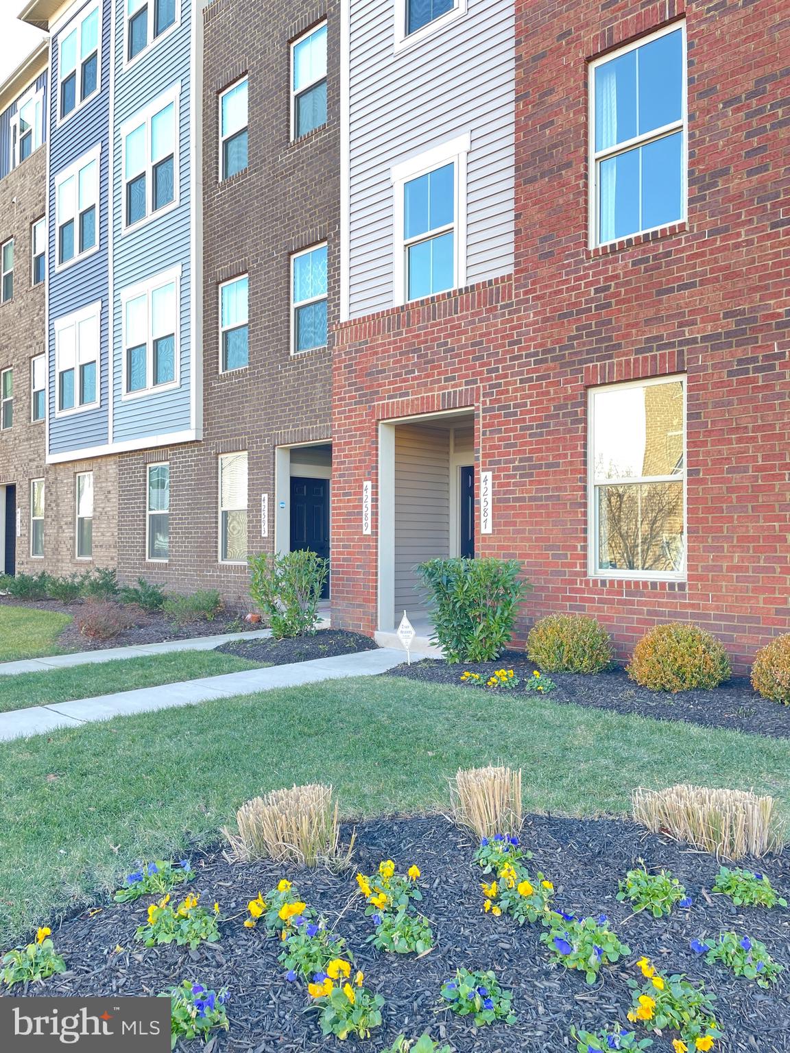 ARCOLA TOWN CENTER CONDO - Residential Lease