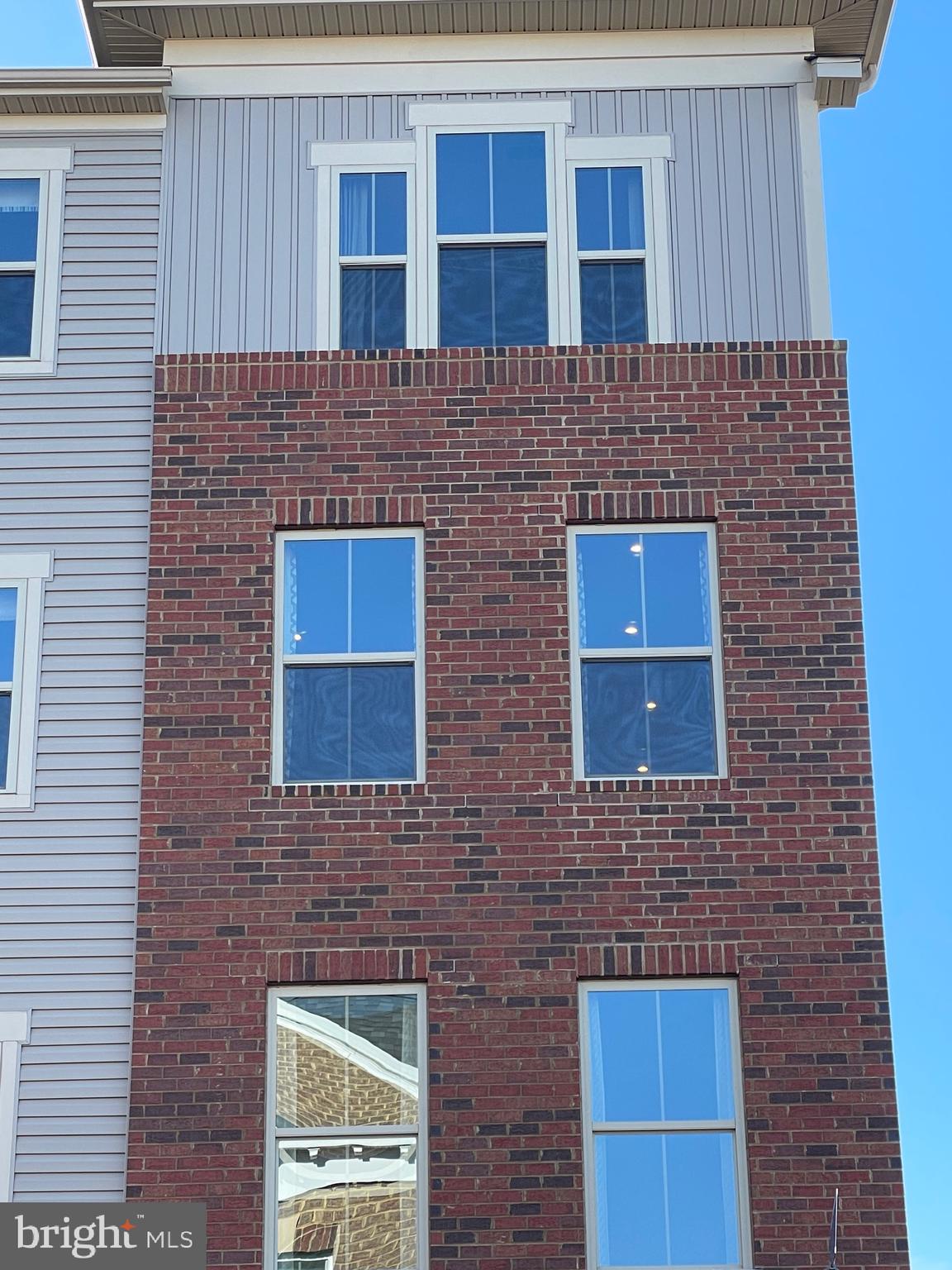 ARCOLA TOWN CENTER CONDO - Residential Lease