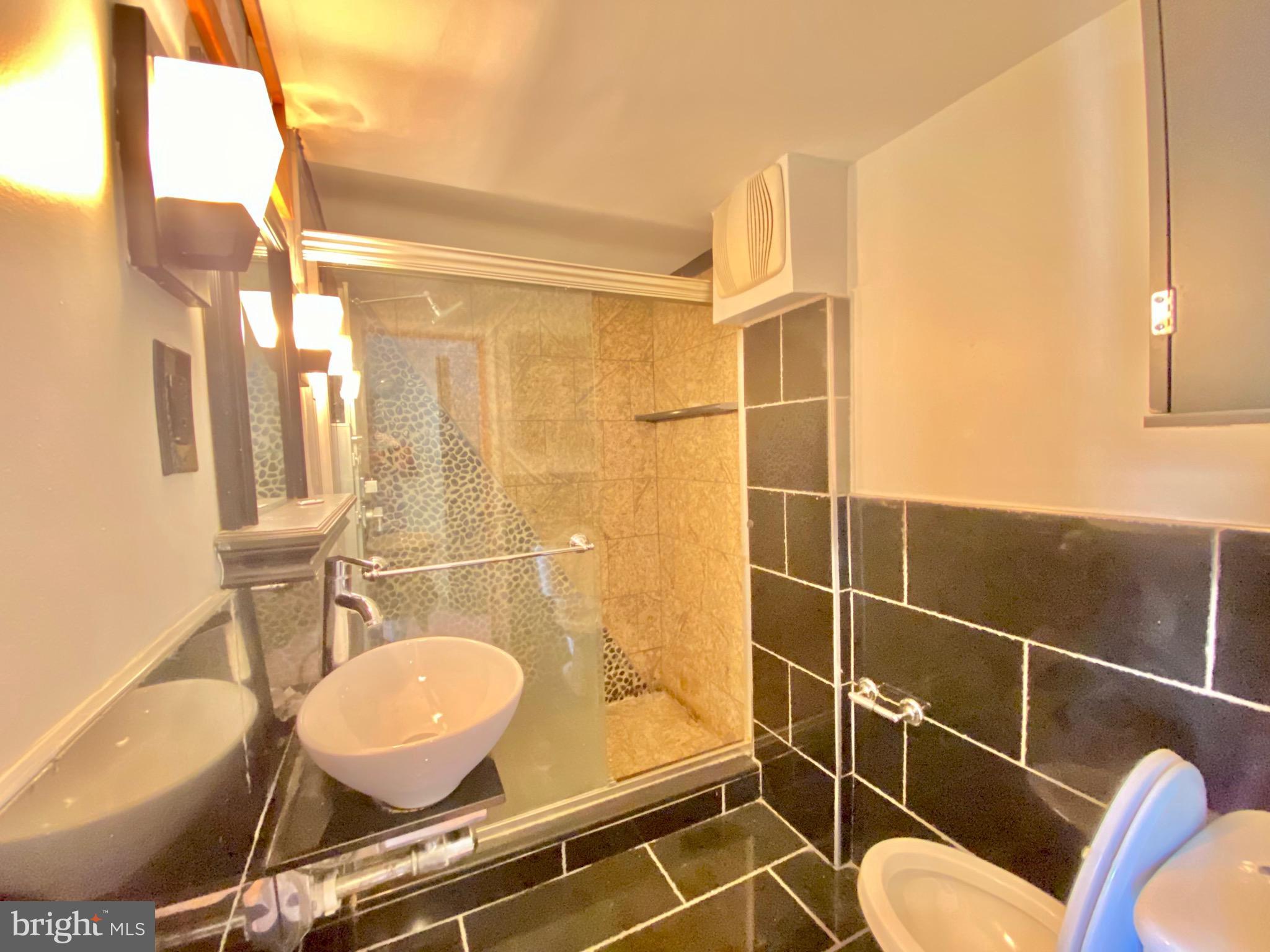 OLDE RICHMOND - Residential Lease