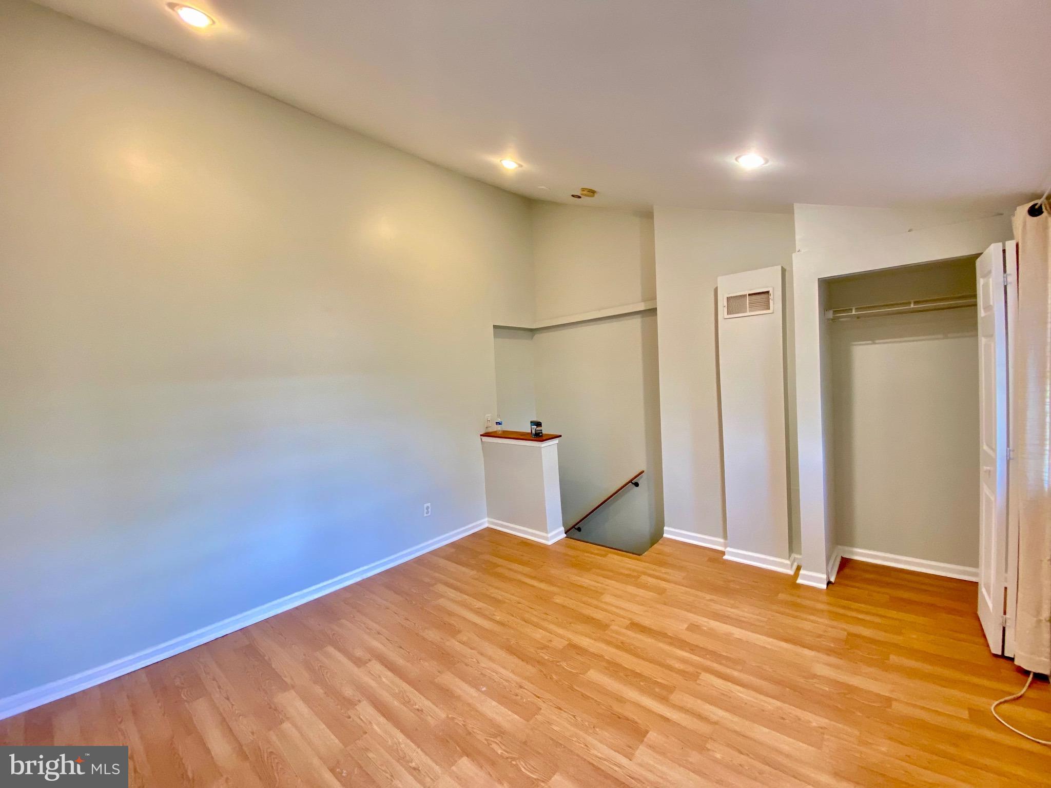 OLDE RICHMOND - Residential Lease