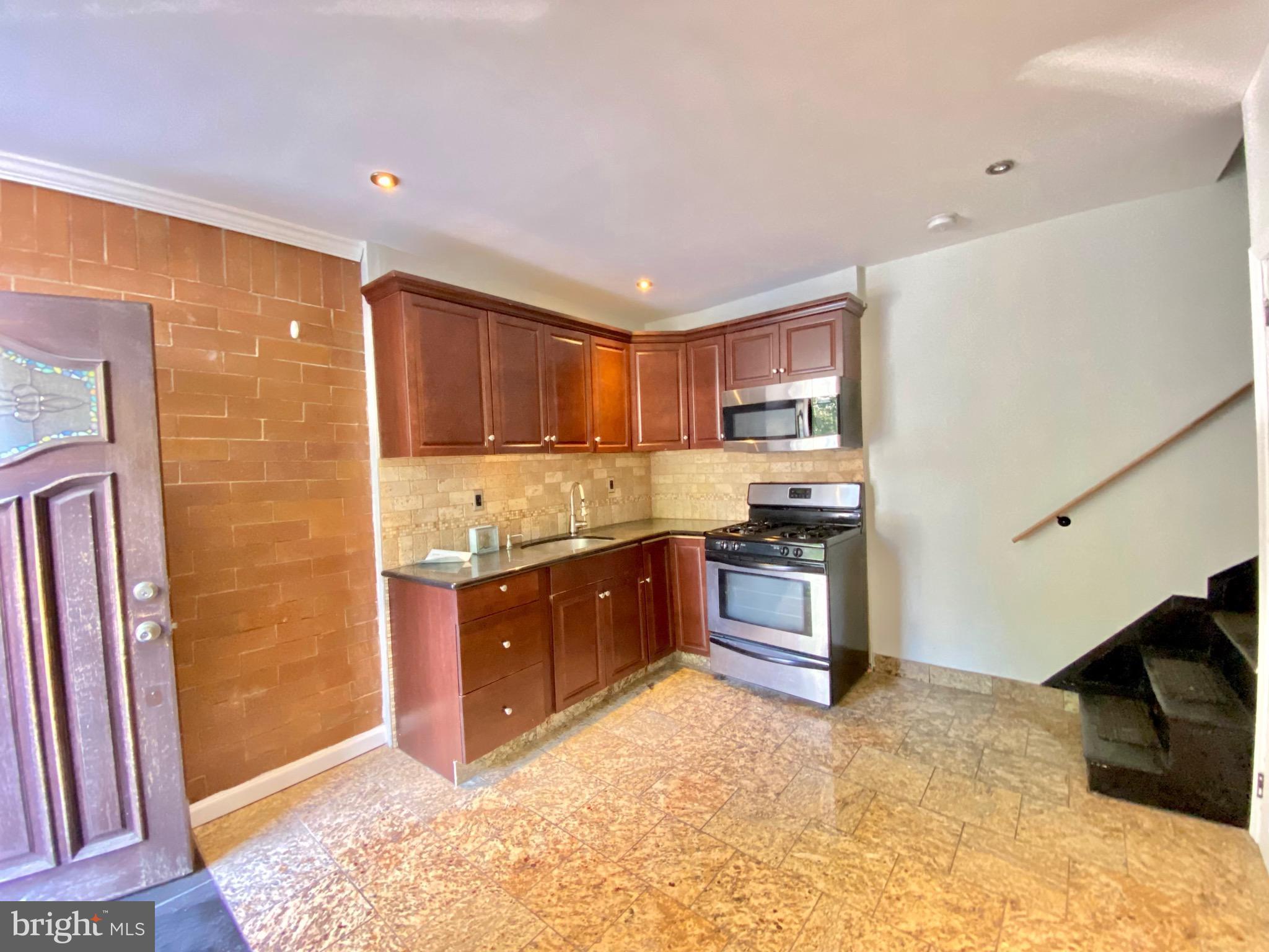 OLDE RICHMOND - Residential Lease