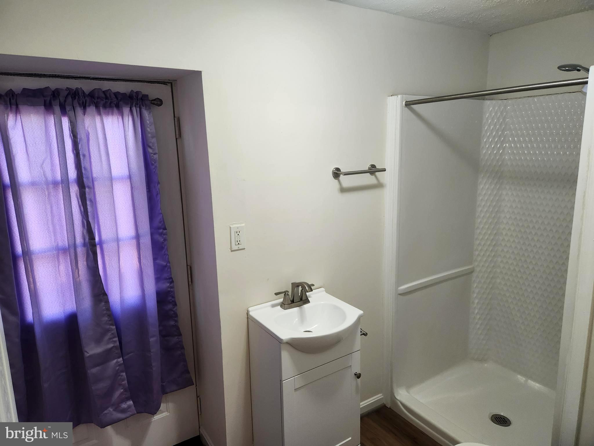 MOWRY - Residential Lease