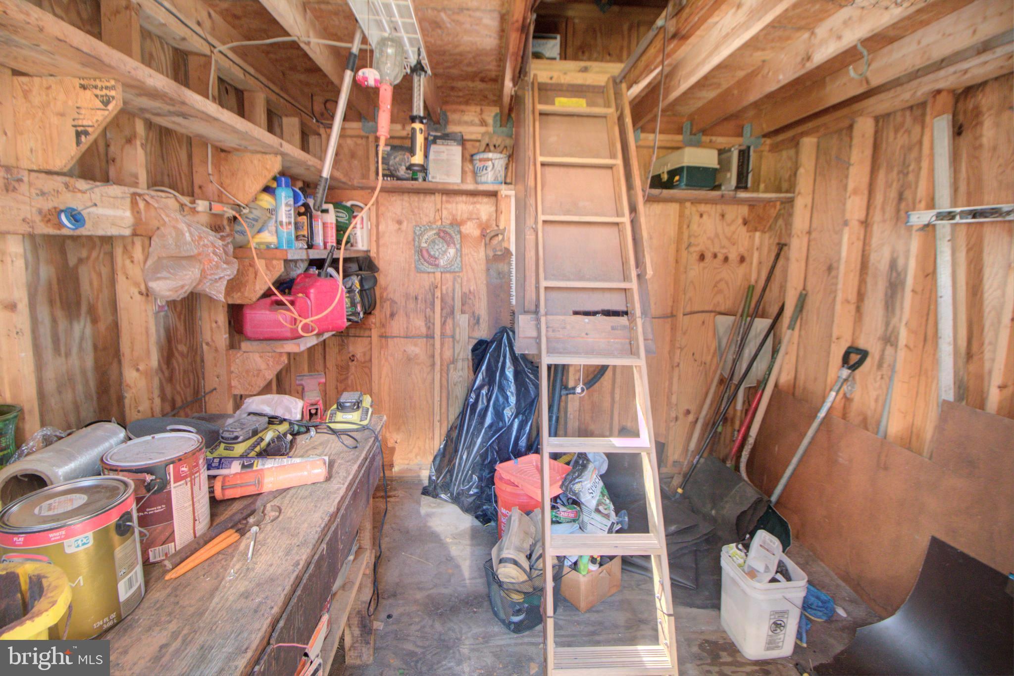 ARBOUR MANOR - Residential