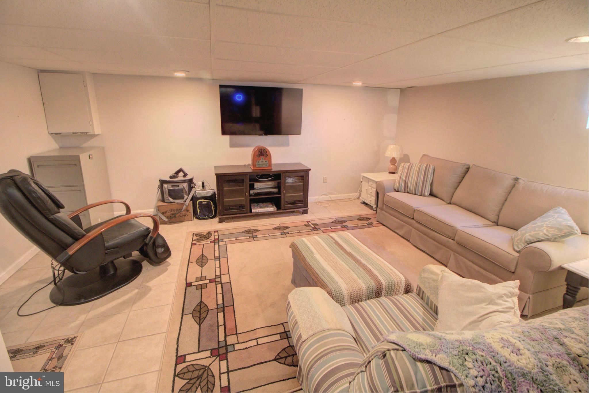 ARBOUR MANOR - Residential