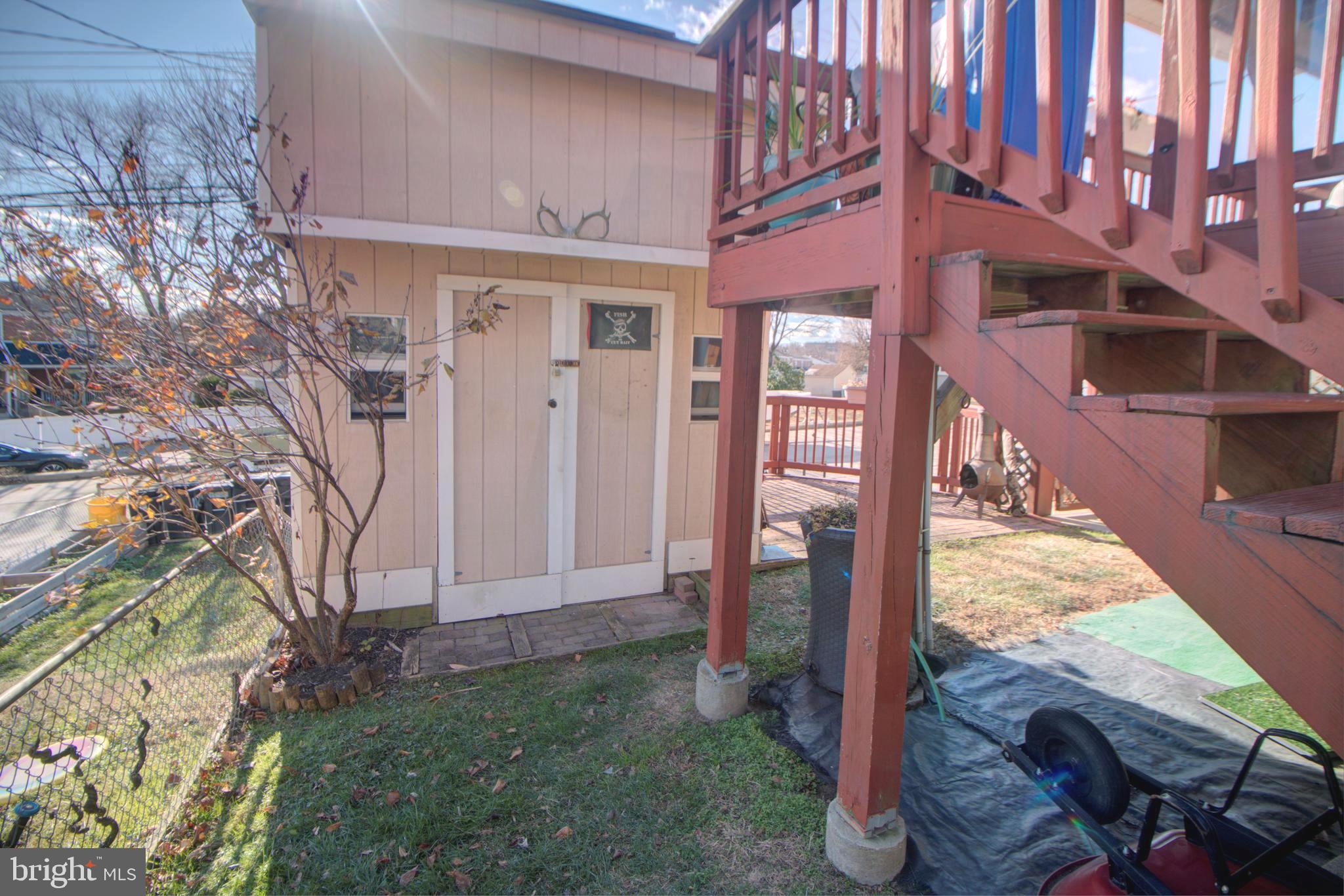 ARBOUR MANOR - Residential