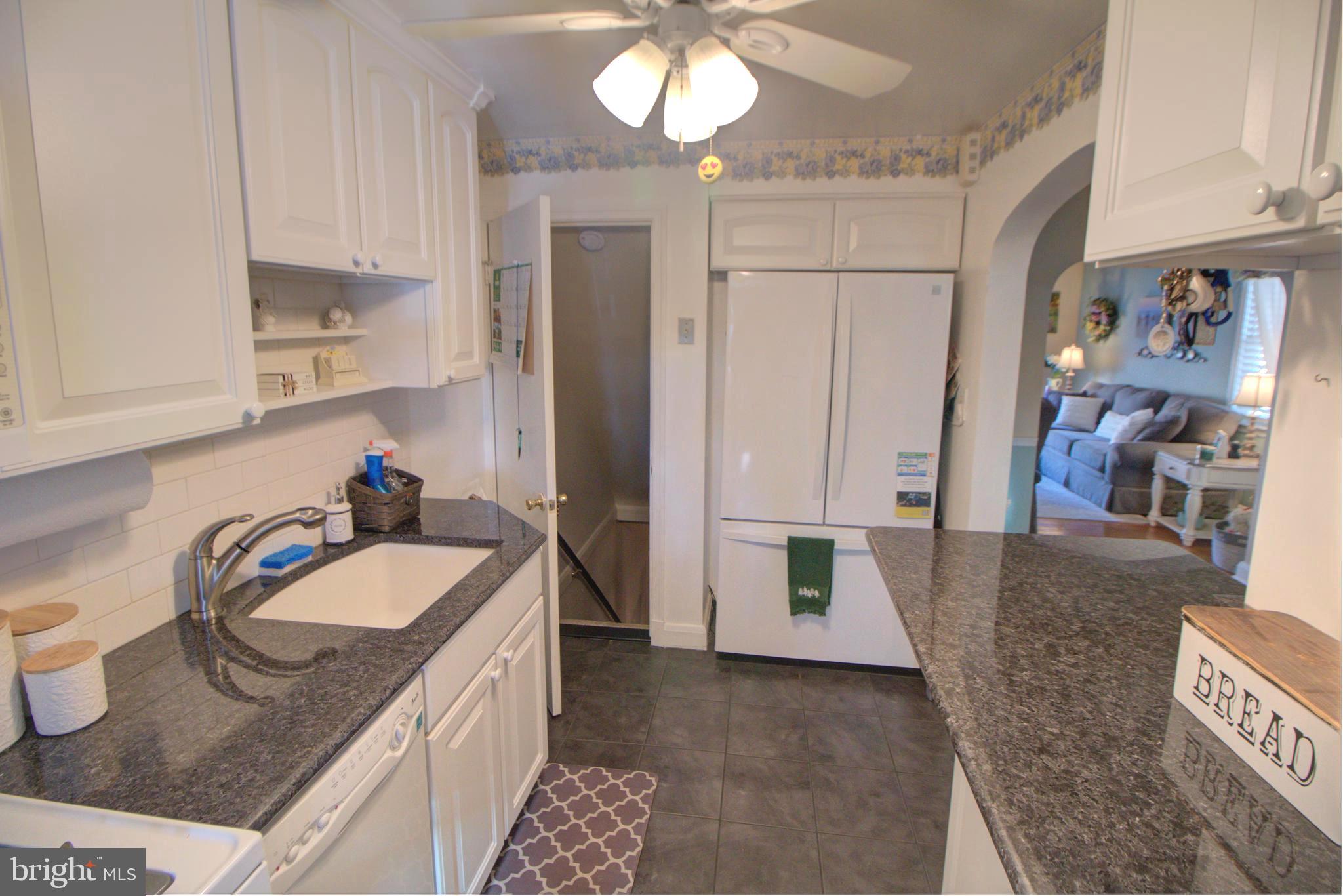 ARBOUR MANOR - Residential