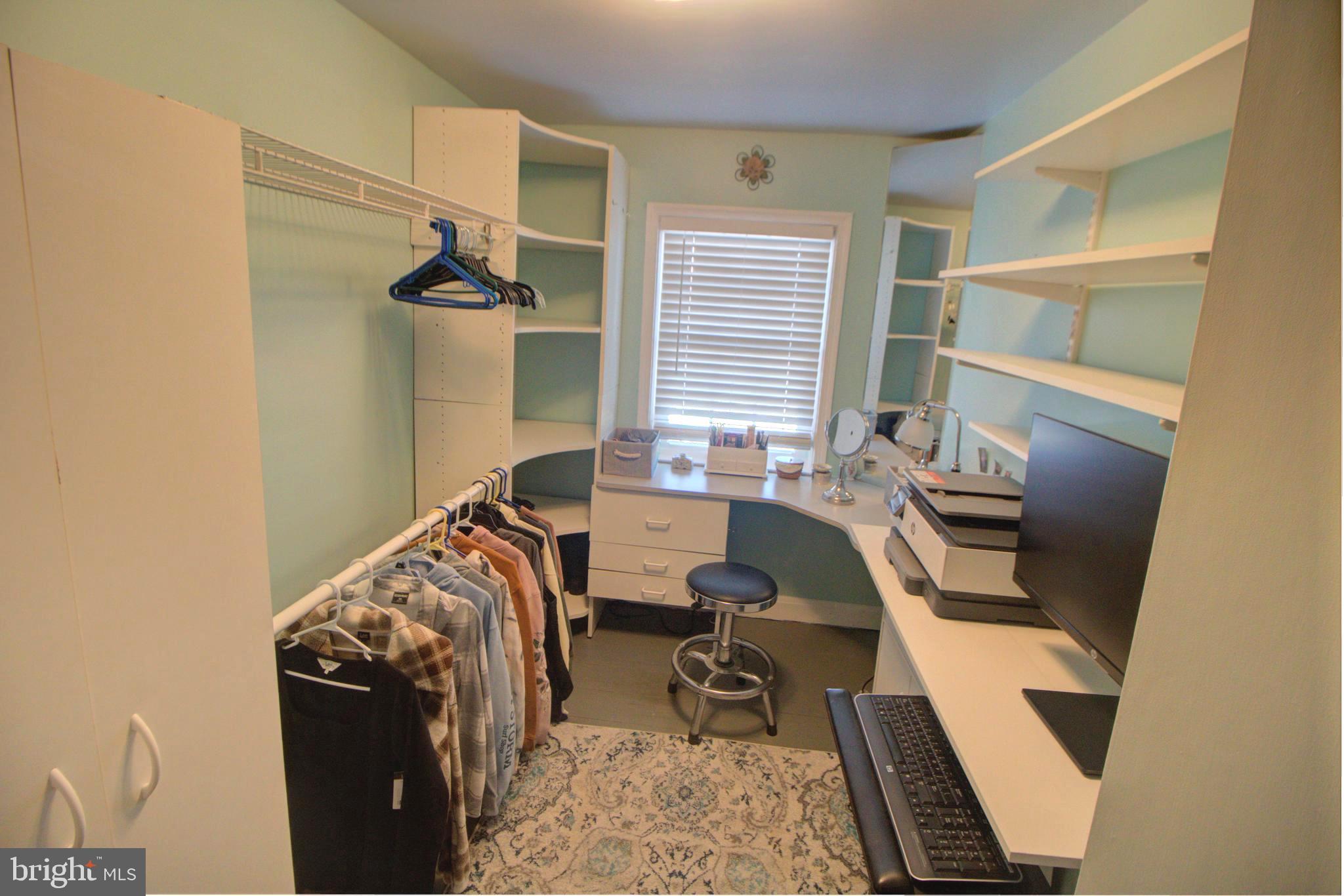 ARBOUR MANOR - Residential