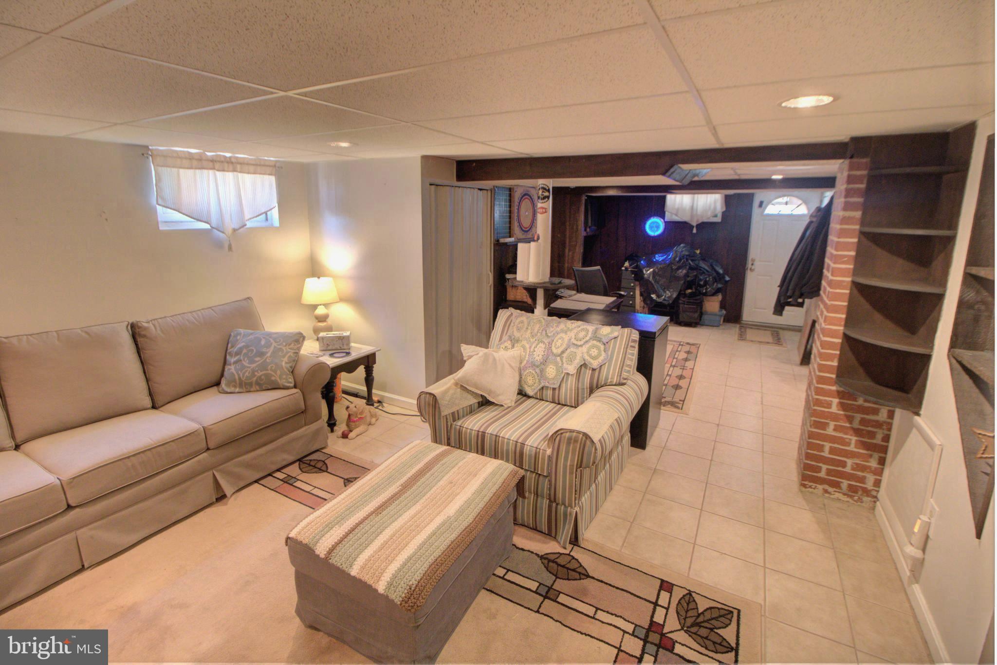 ARBOUR MANOR - Residential