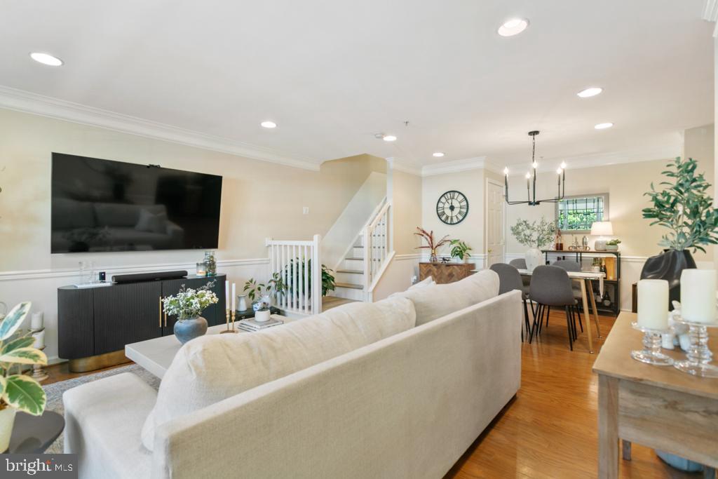 220 FLAGSTONE ROAD 6