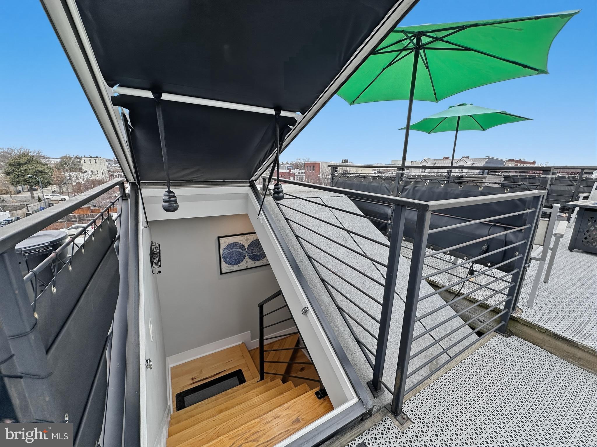 1831 INDEPENDENCE AVENUE SE 2