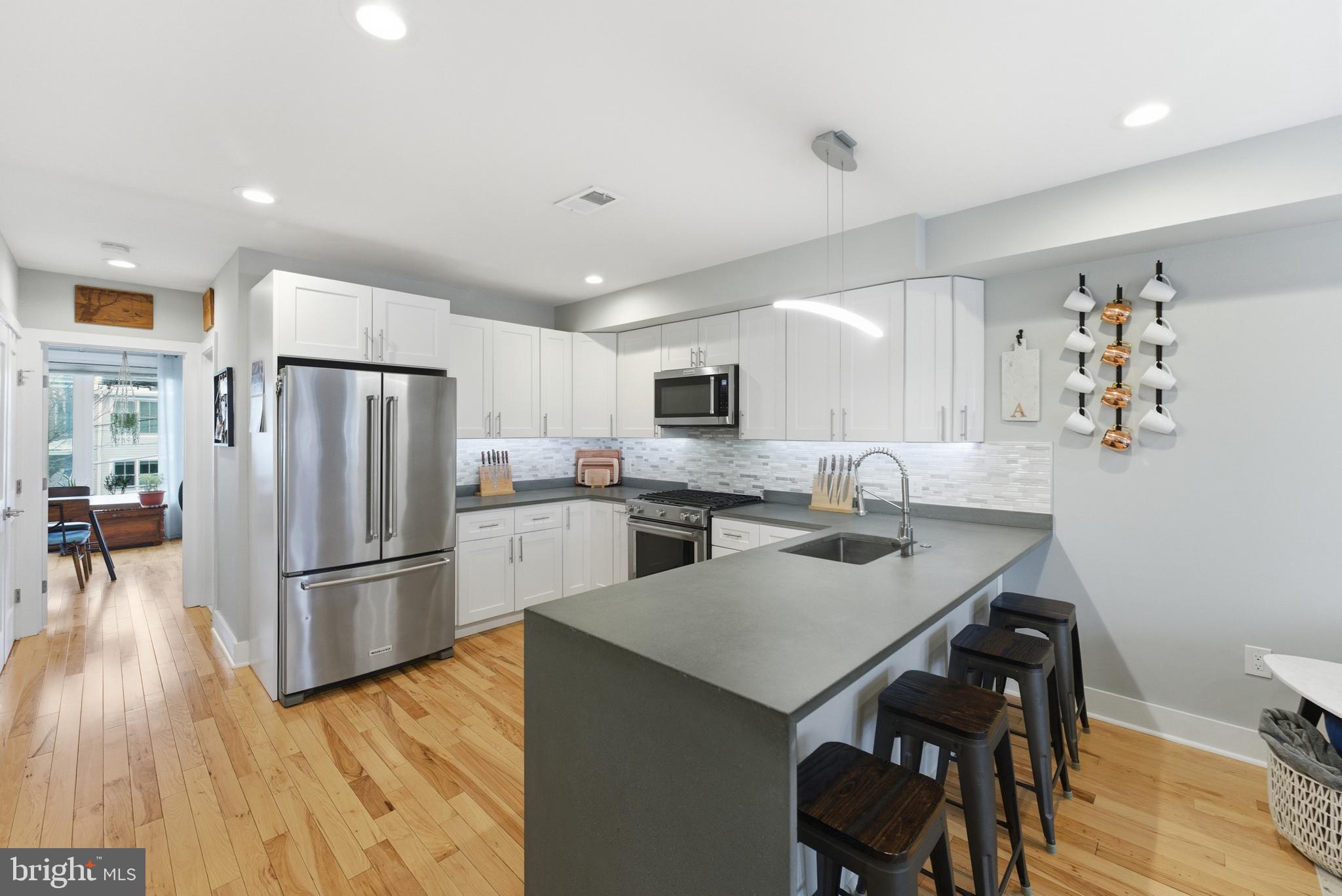 1831 INDEPENDENCE AVENUE SE 2