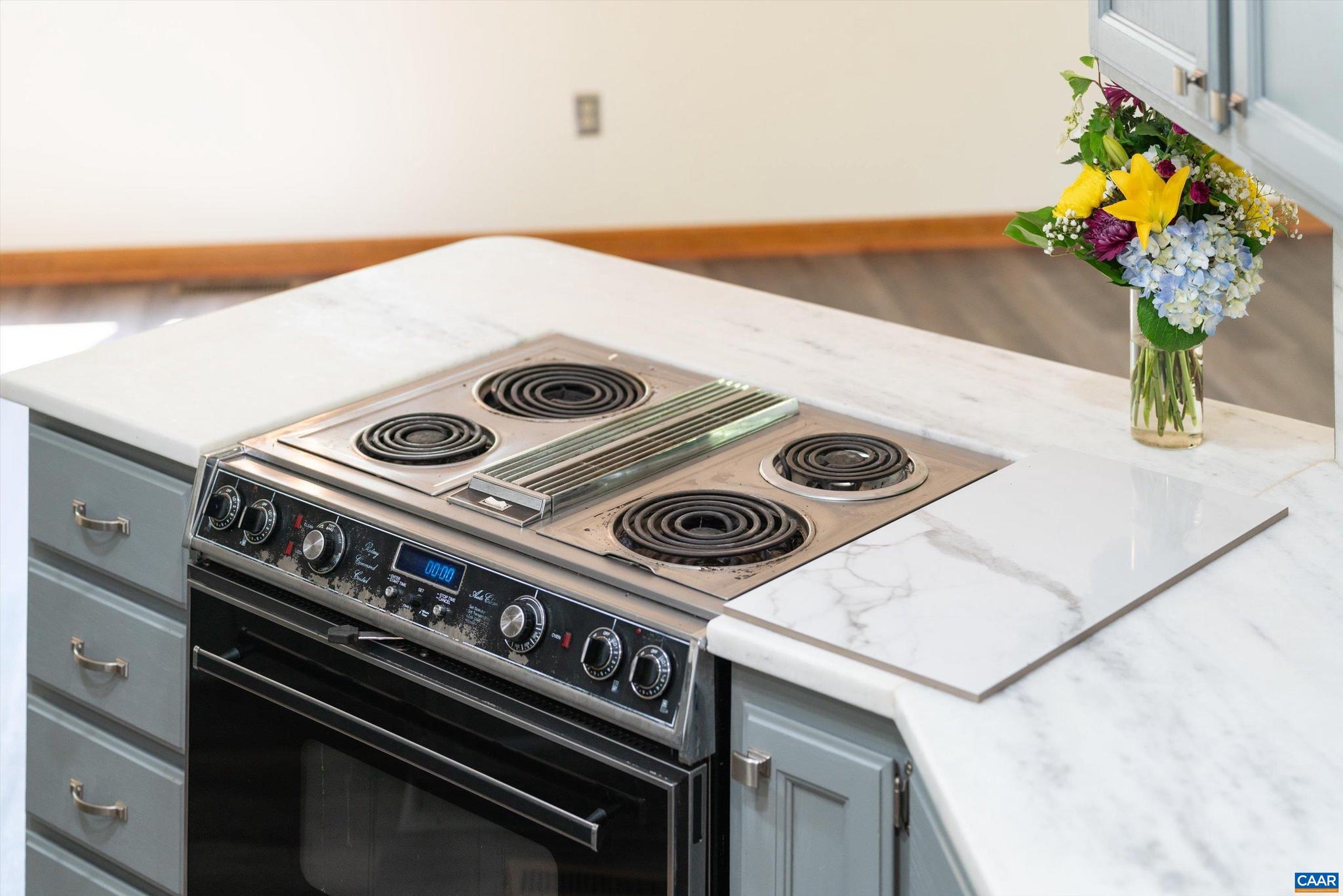 LAKE MONTICELLO - Residential