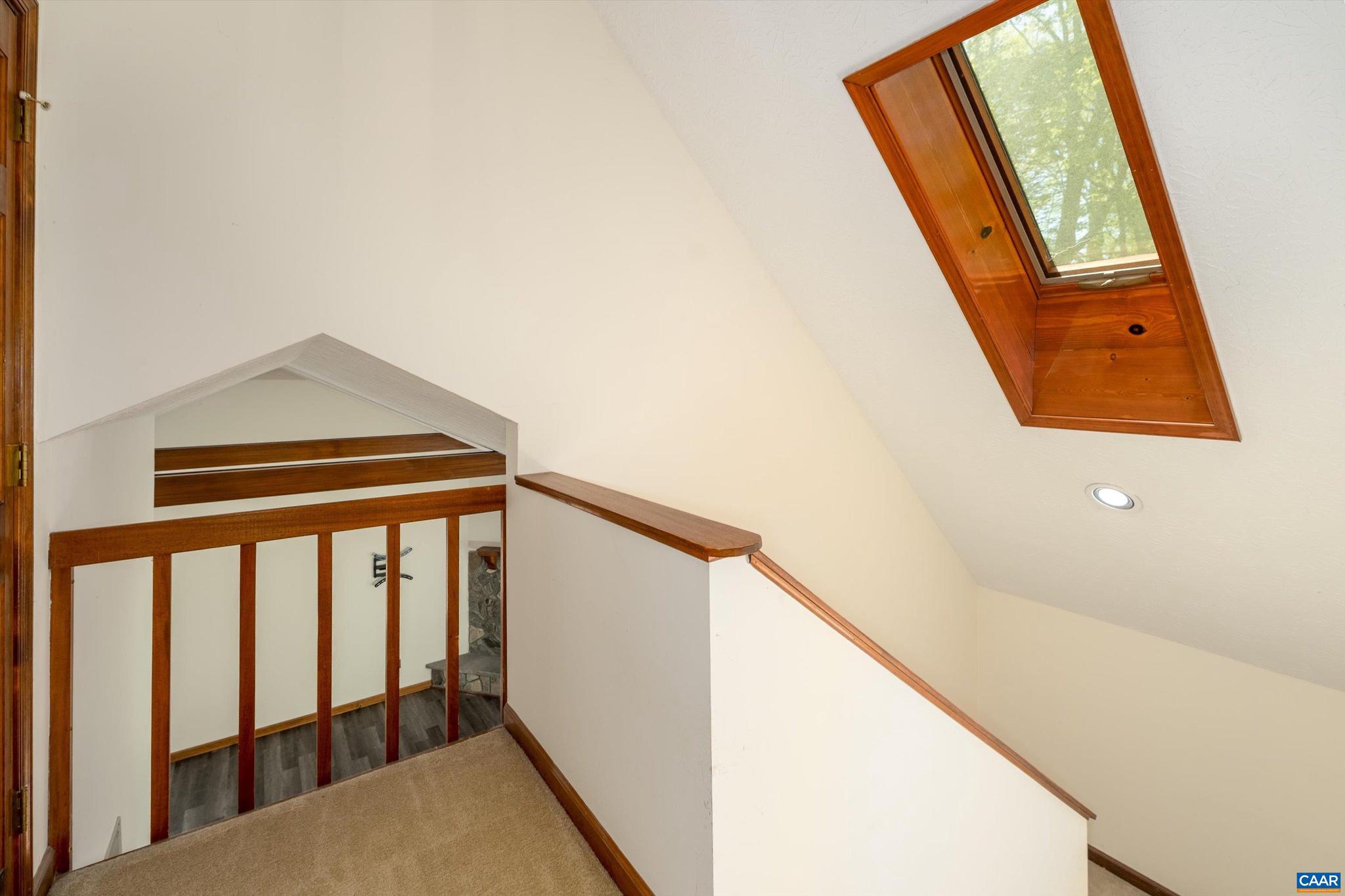 LAKE MONTICELLO - Residential