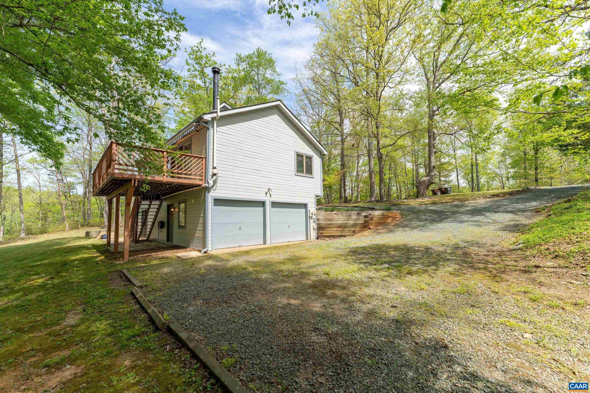 LAKE MONTICELLO - Residential