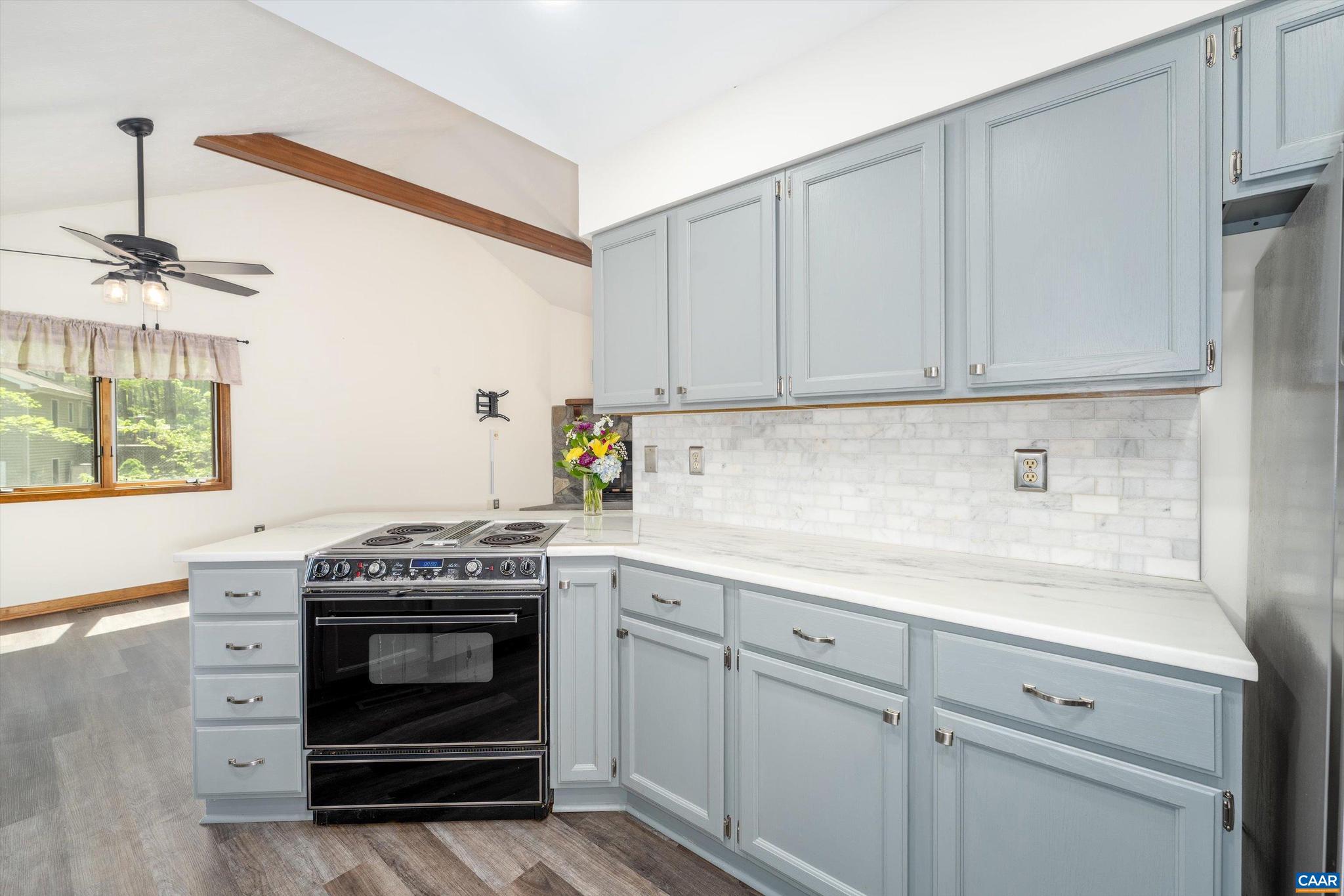 LAKE MONTICELLO - Residential