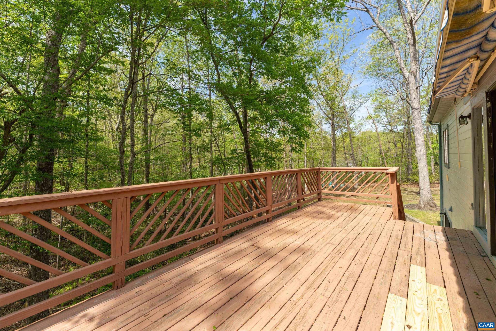 LAKE MONTICELLO - Residential