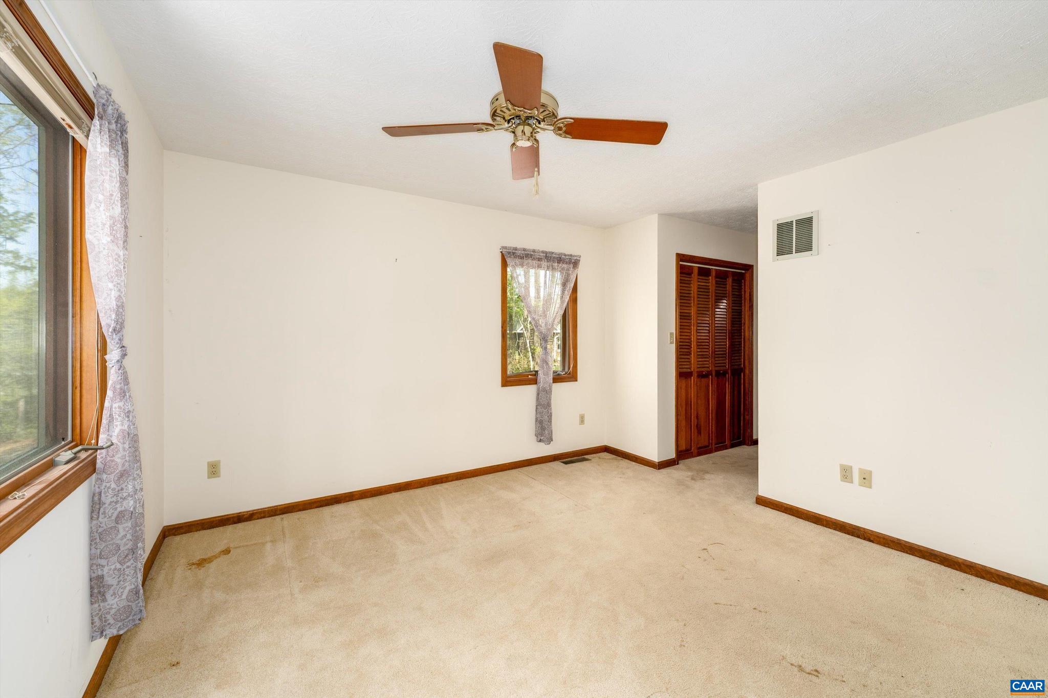 LAKE MONTICELLO - Residential