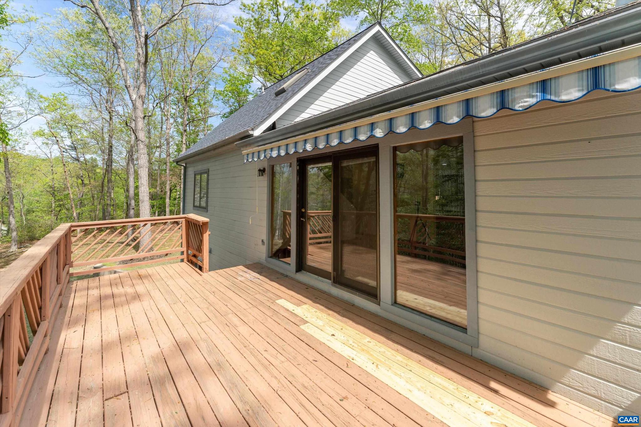 LAKE MONTICELLO - Residential