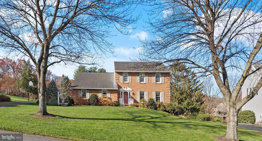 Photo of 8 Japonica Drive, Lititz, PA 17543 (MLS # PALA2043720)