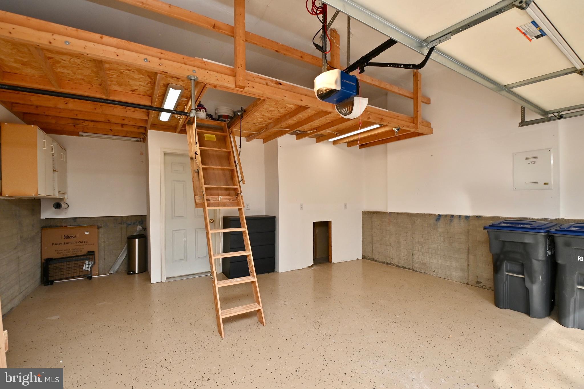 BELMONT BAY - Residential Lease