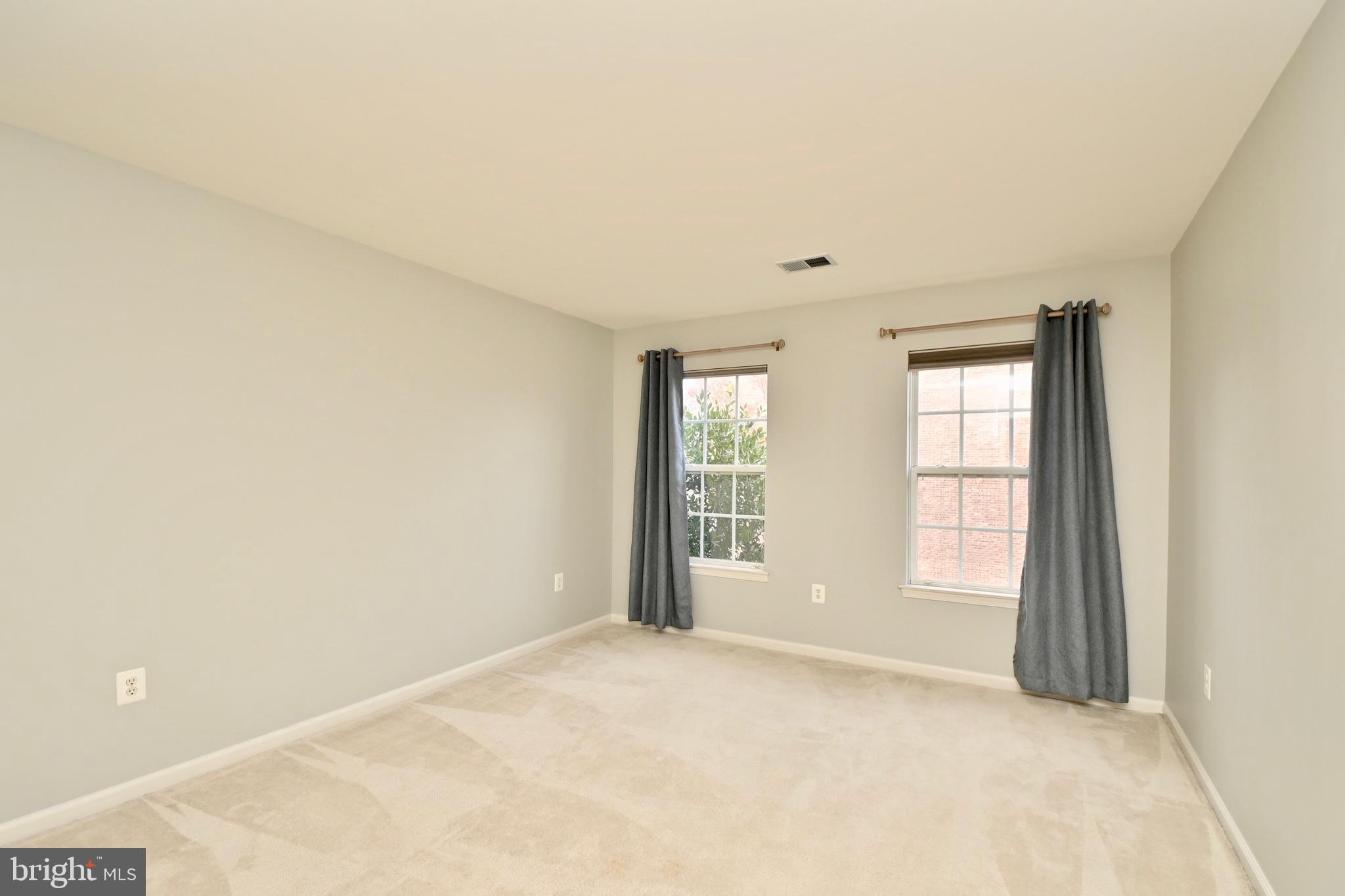 BELMONT BAY - Residential Lease