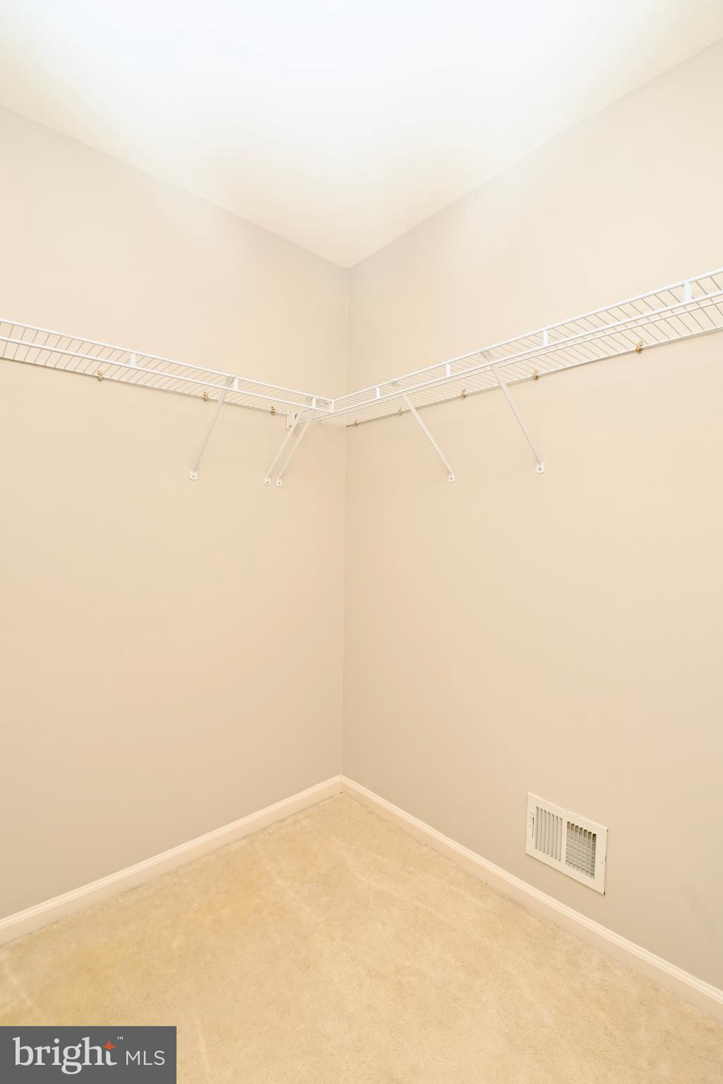 BELMONT BAY - Residential Lease