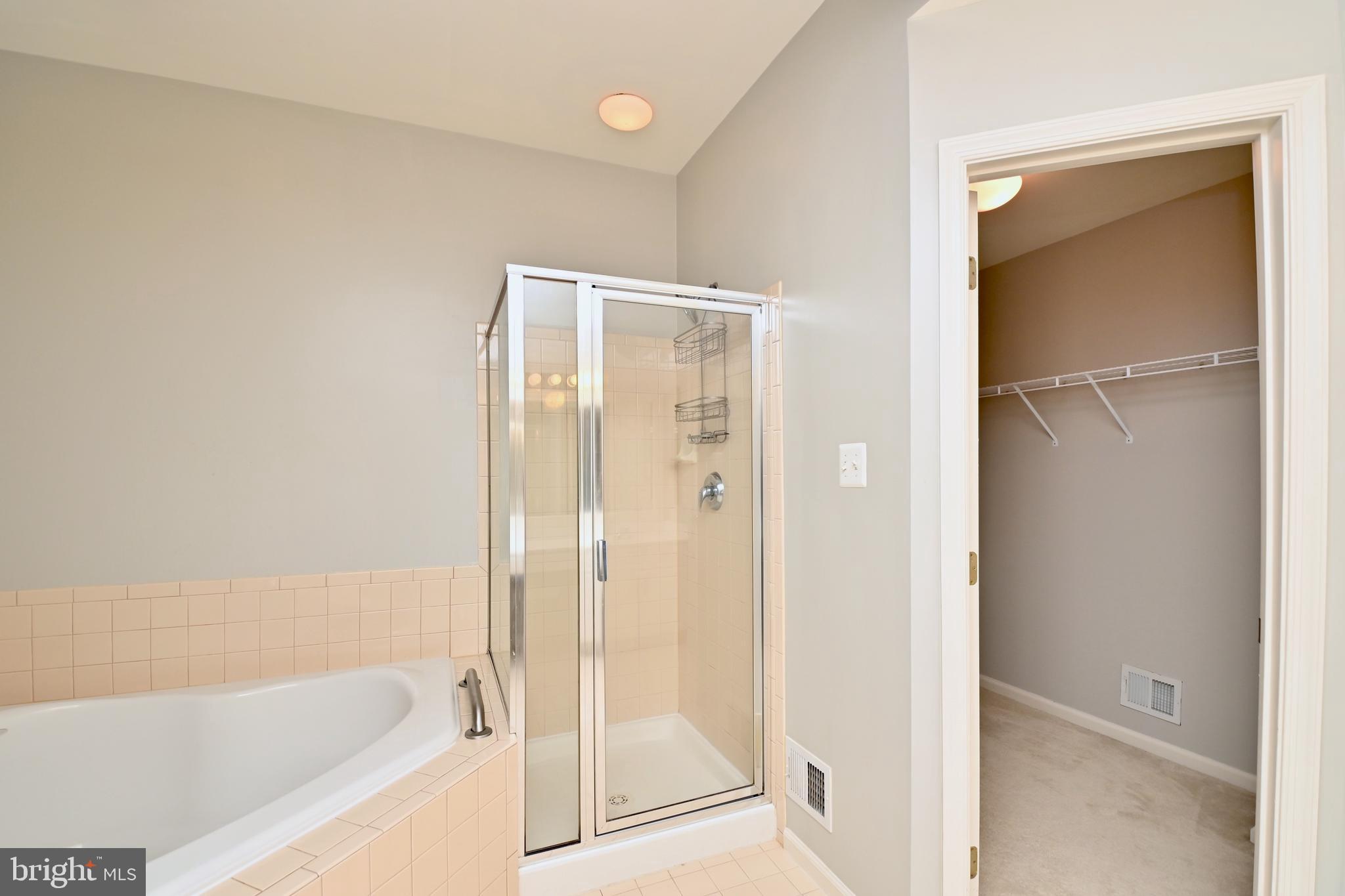 BELMONT BAY - Residential Lease