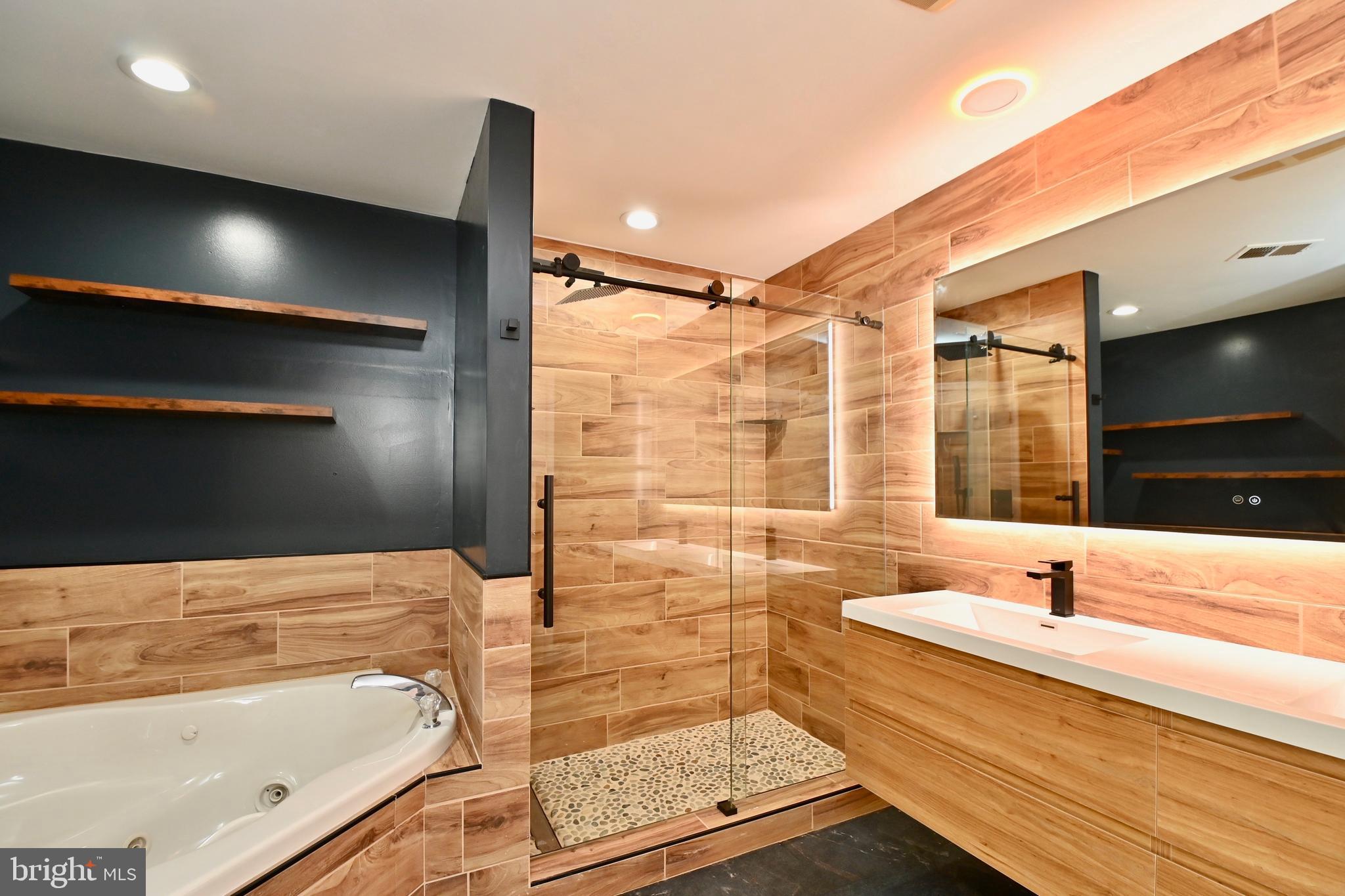 BELMONT BAY - Residential Lease