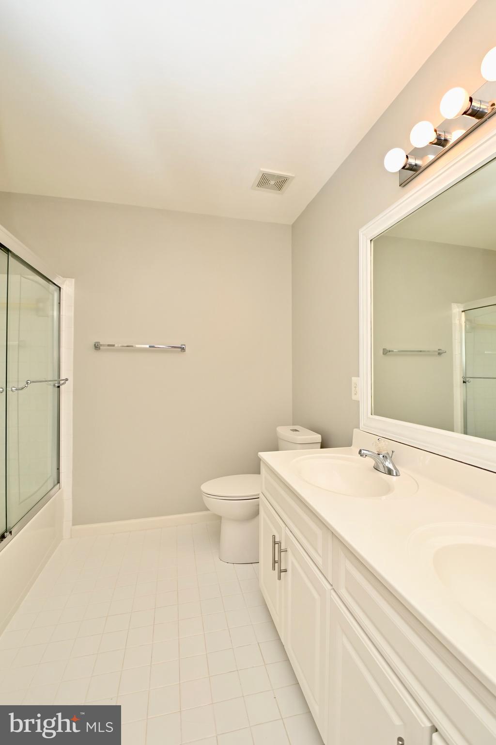 BELMONT BAY - Residential Lease