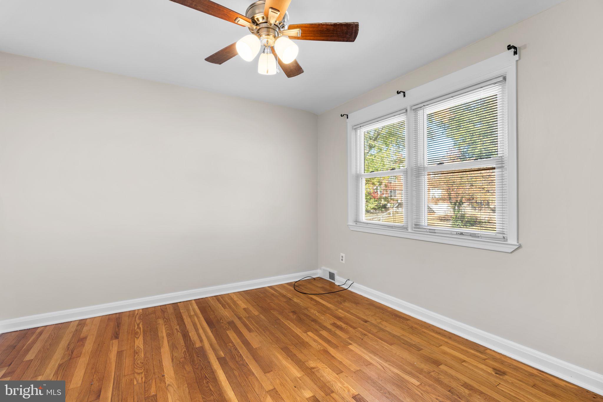 IDLEWOOD - Residential