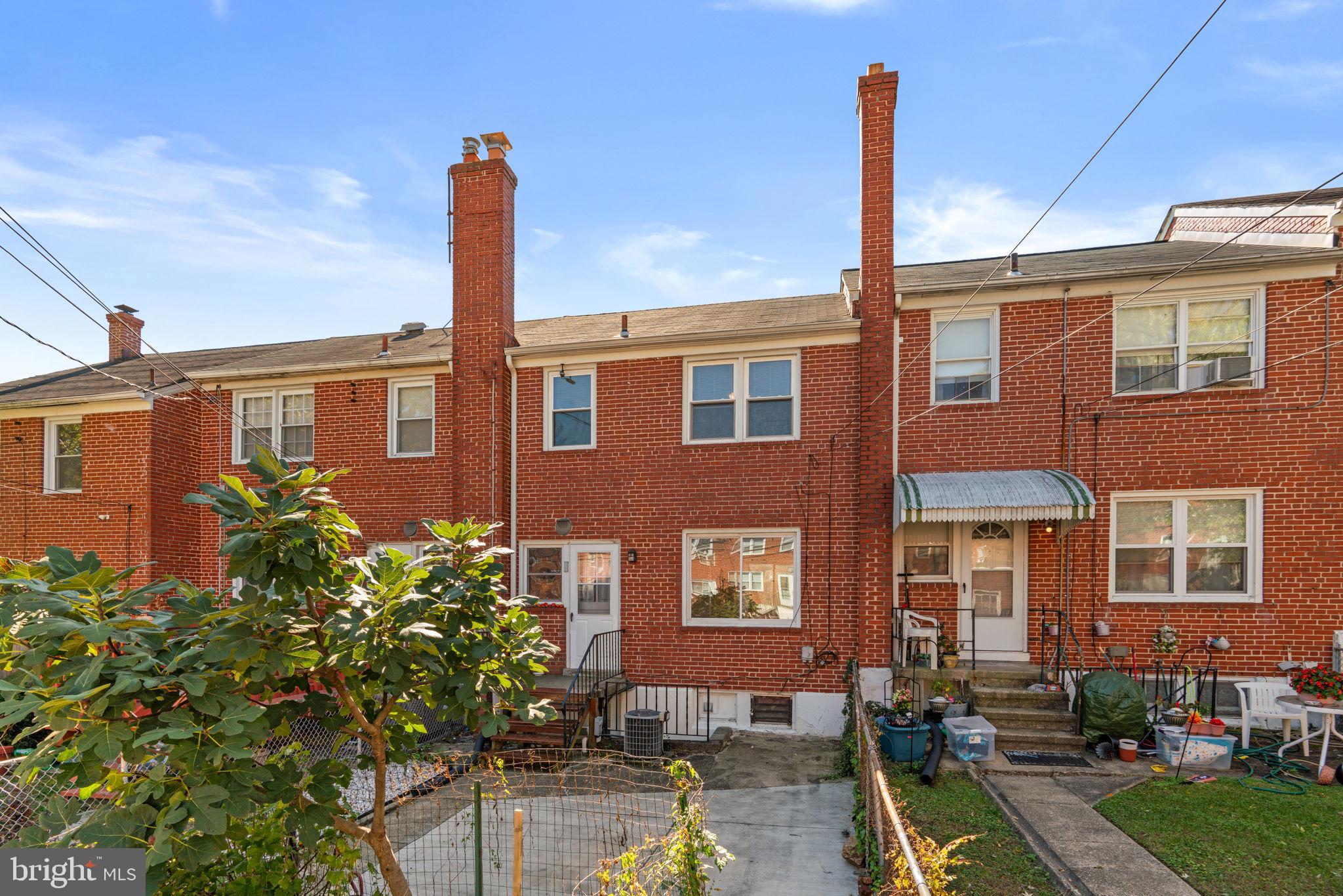 IDLEWOOD - Residential