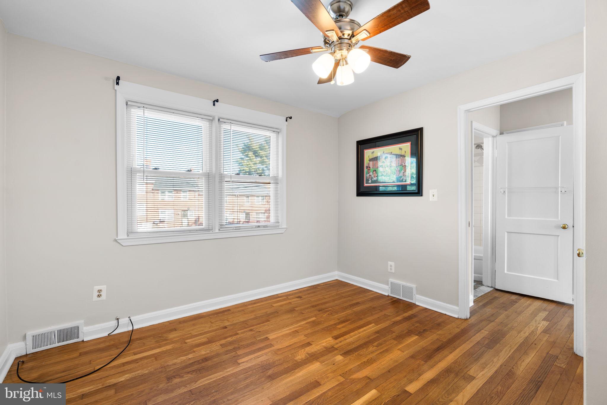 IDLEWOOD - Residential