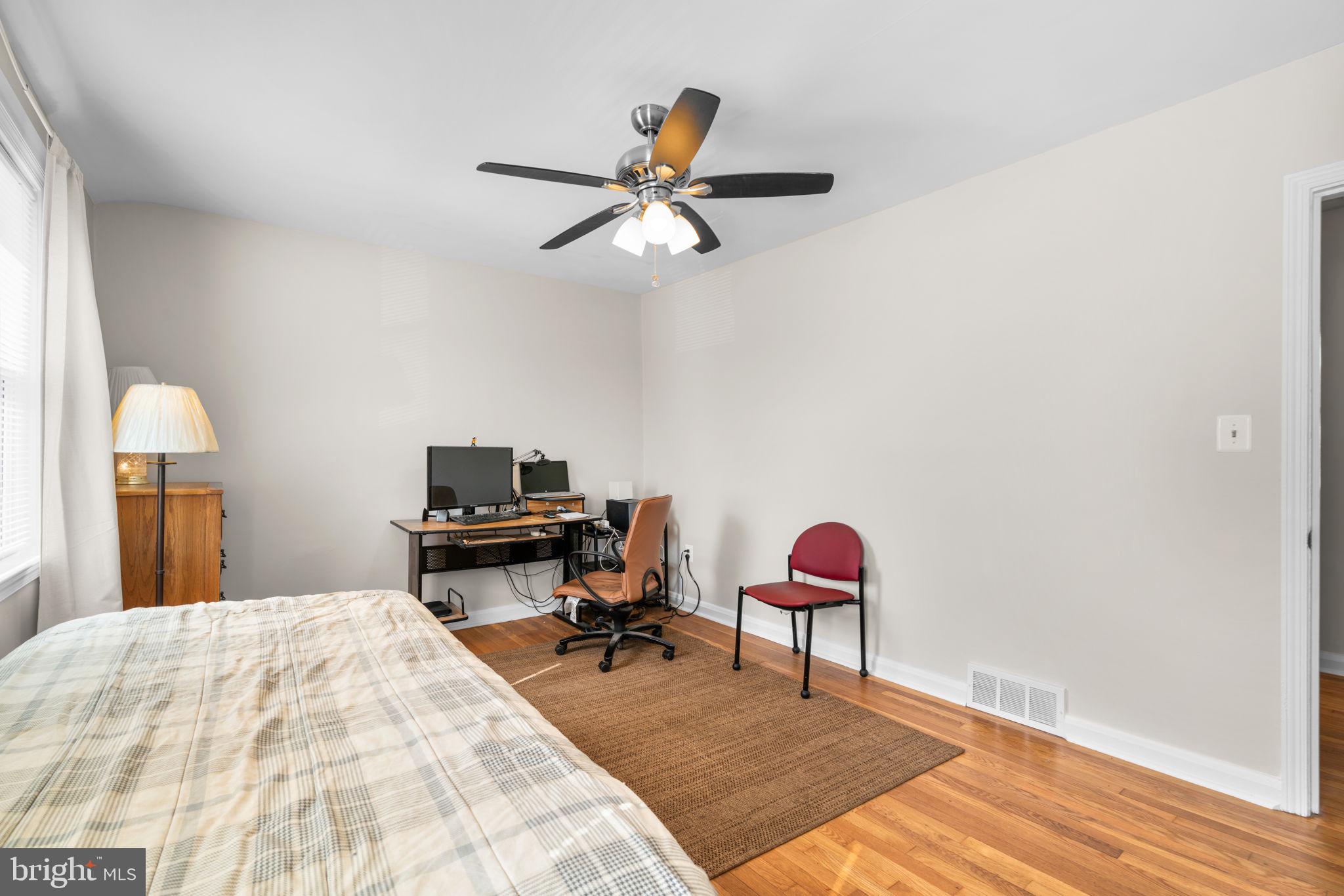 IDLEWOOD - Residential