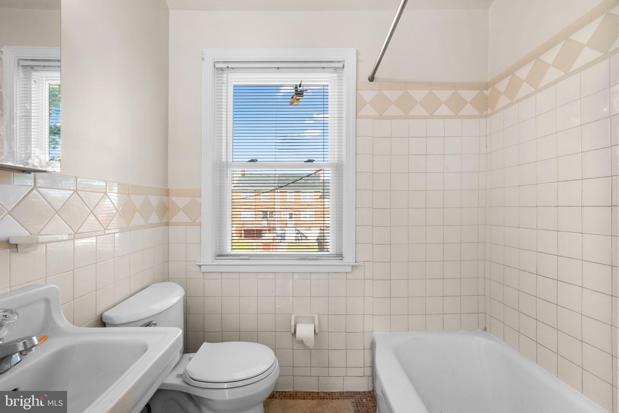 IDLEWOOD - Residential