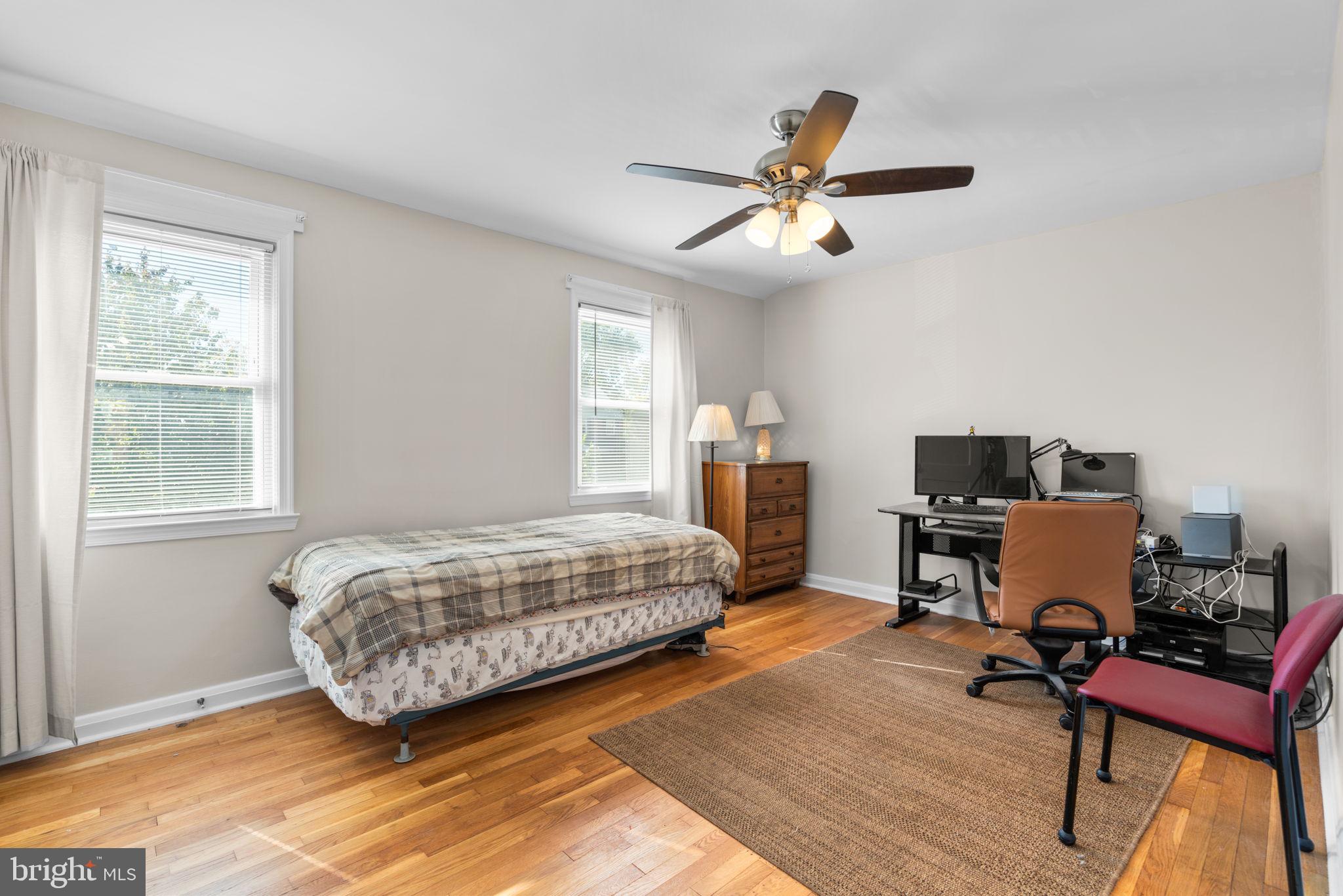 IDLEWOOD - Residential