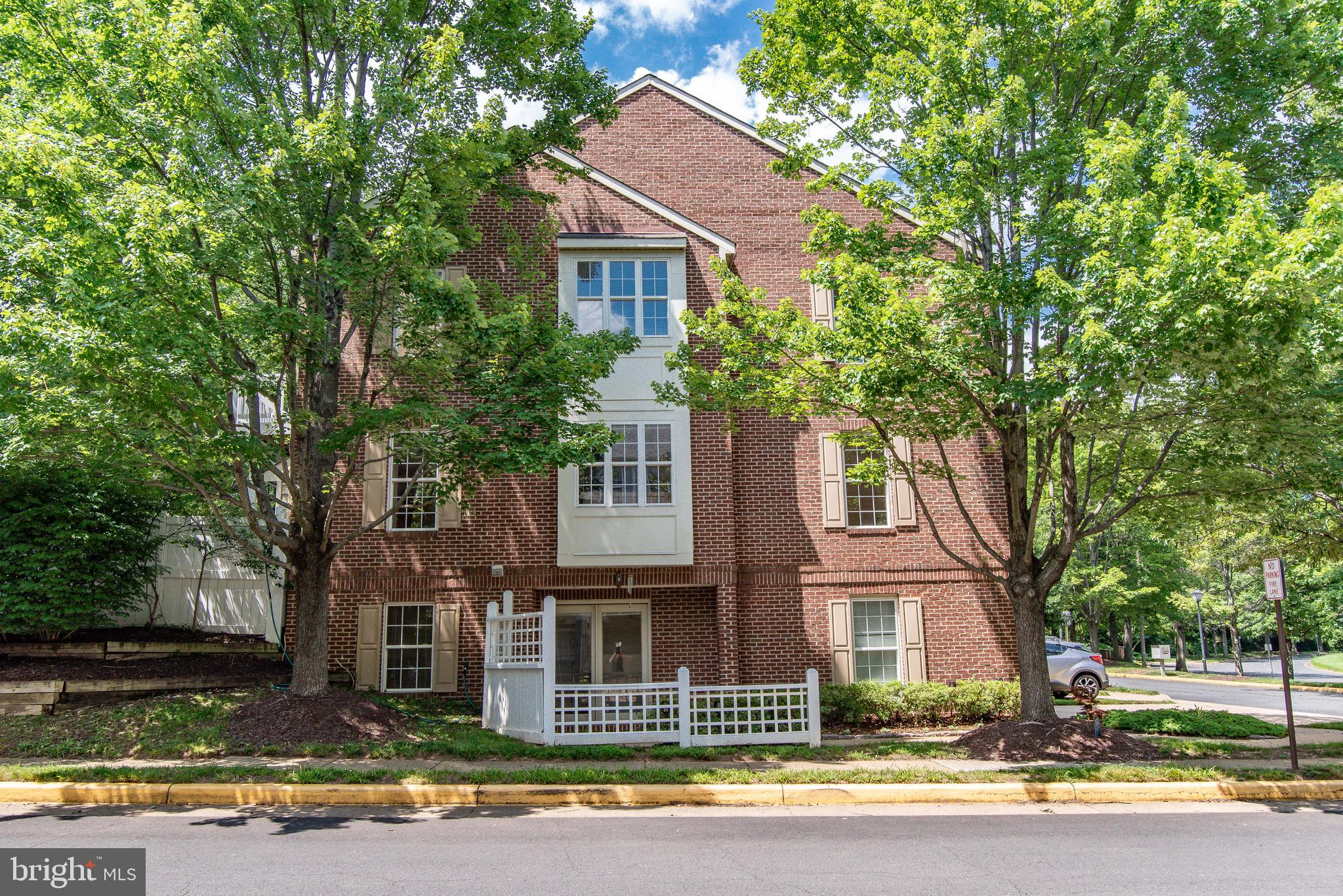 VIRGINIA CENTER - Residential Lease