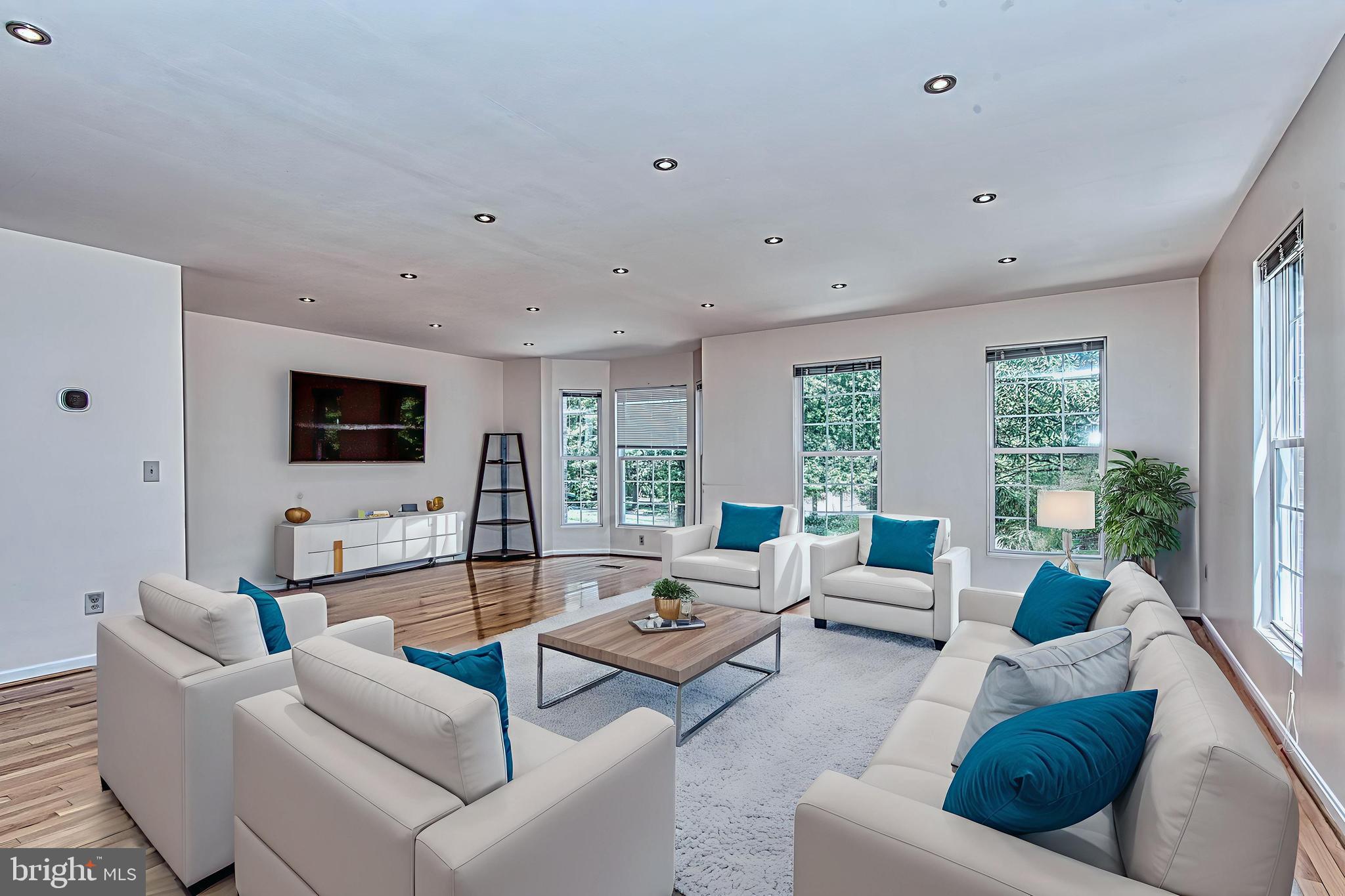 VIRGINIA CENTER - Residential Lease