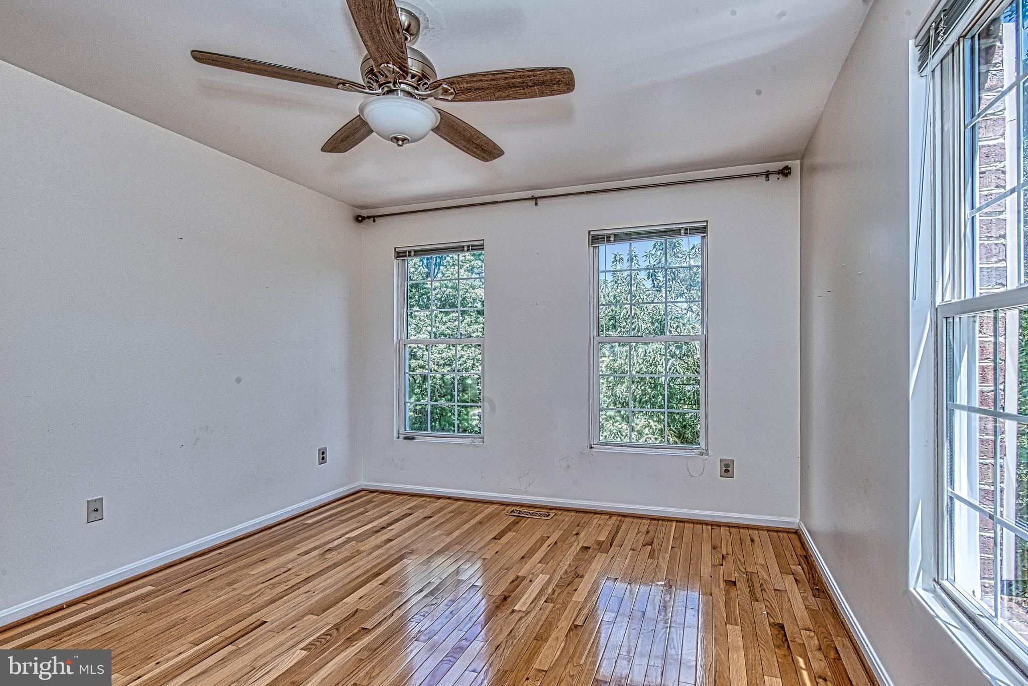 VIRGINIA CENTER - Residential Lease