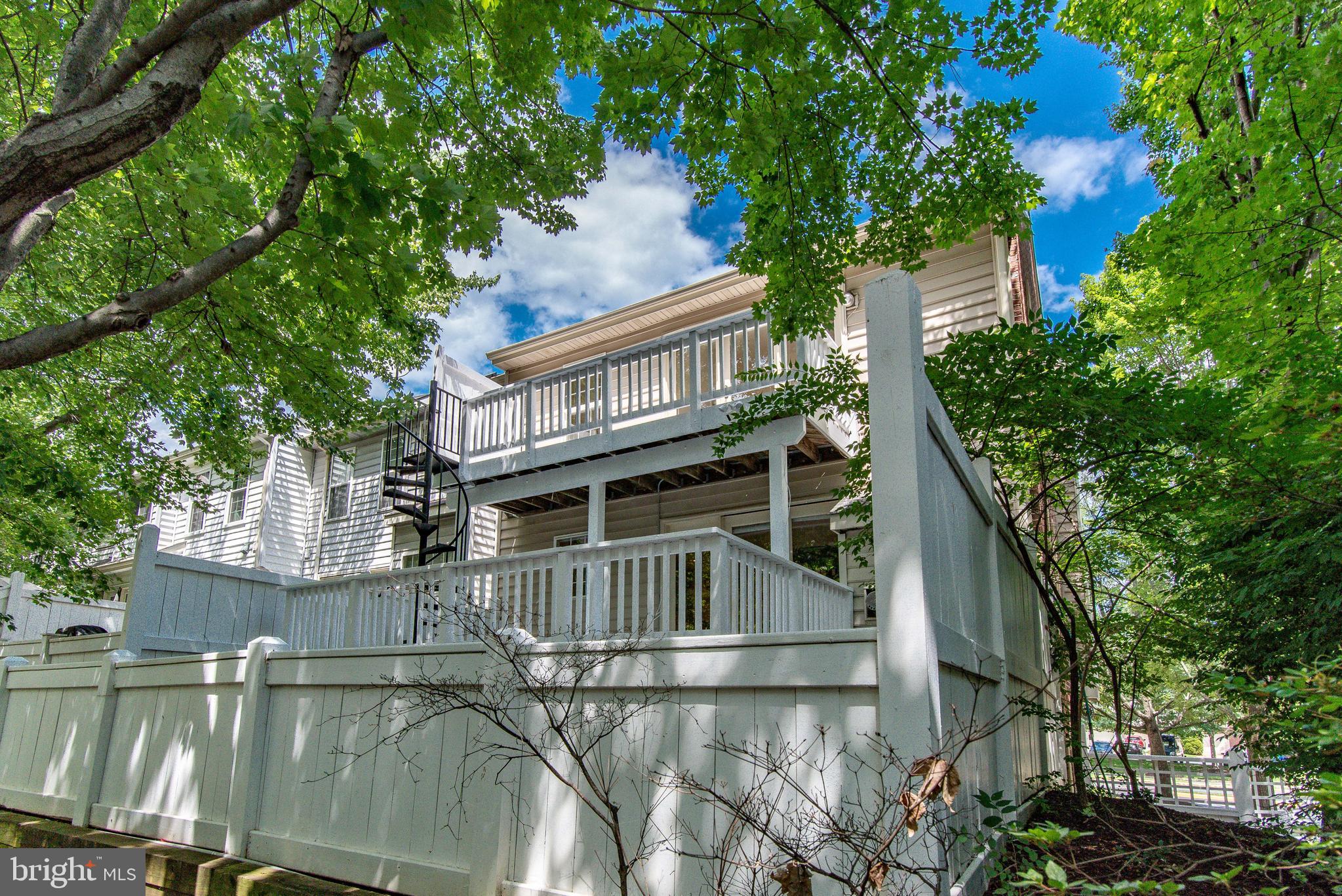 VIRGINIA CENTER - Residential Lease